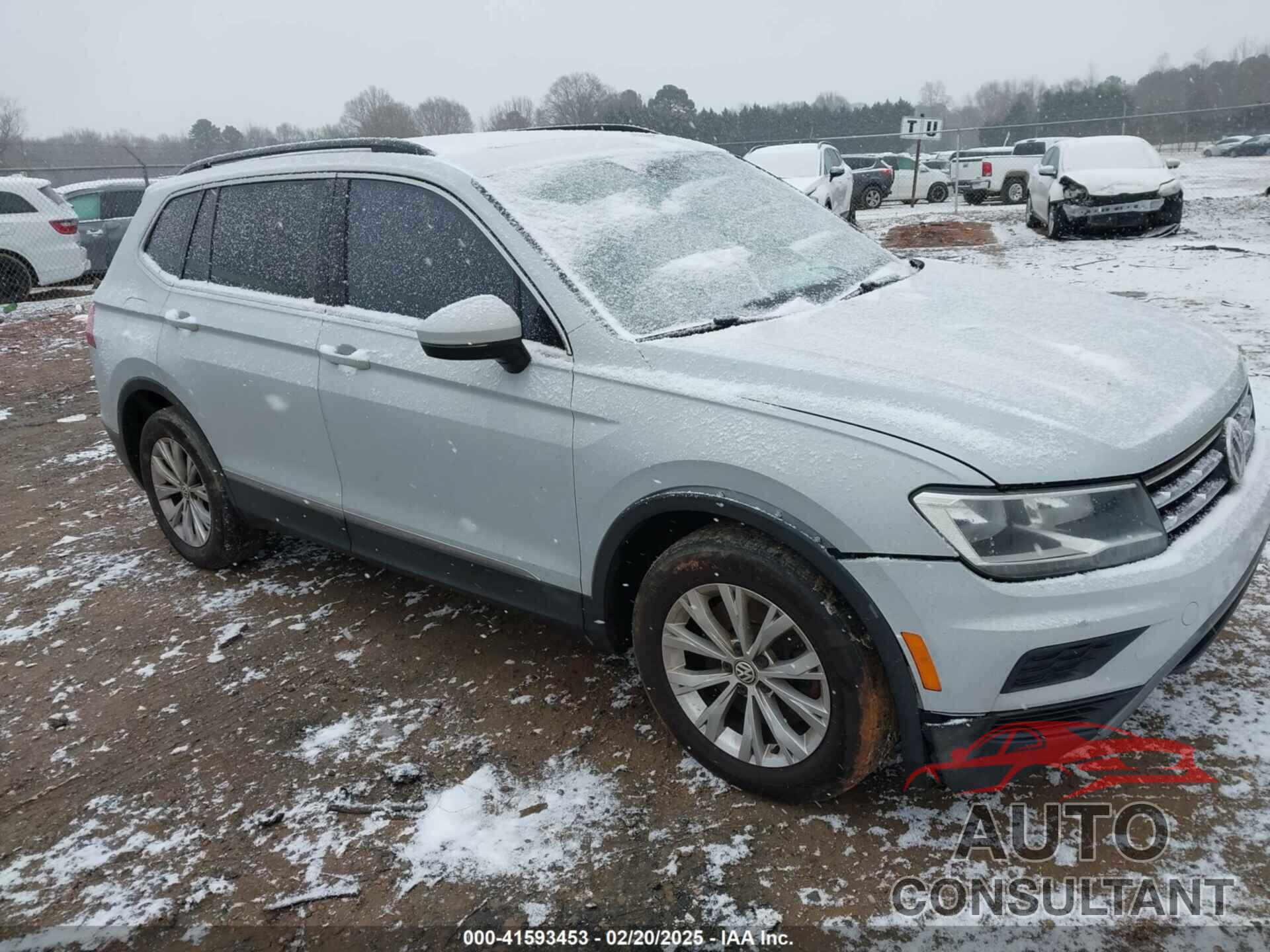VOLKSWAGEN TIGUAN 2018 - 3VV3B7AX7JM086614