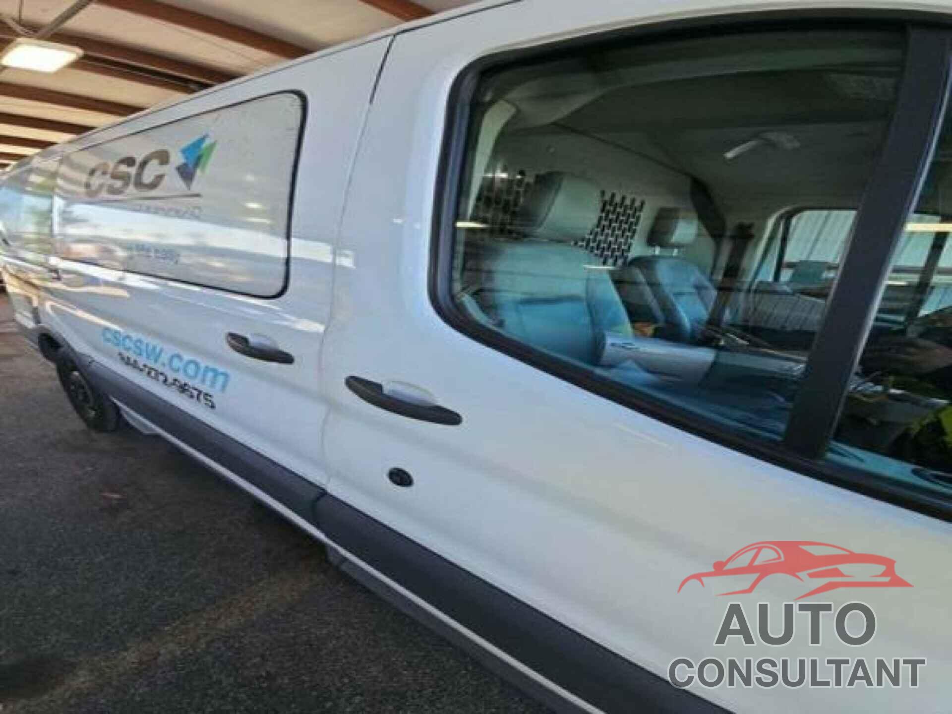 FORD TRANSIT-150 2018 - 1FTYE1YM6JKB52050