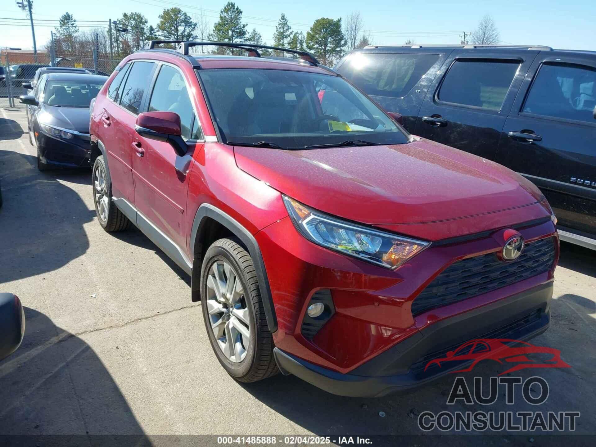 TOYOTA RAV4 2019 - JTMC1RFV2KD019453