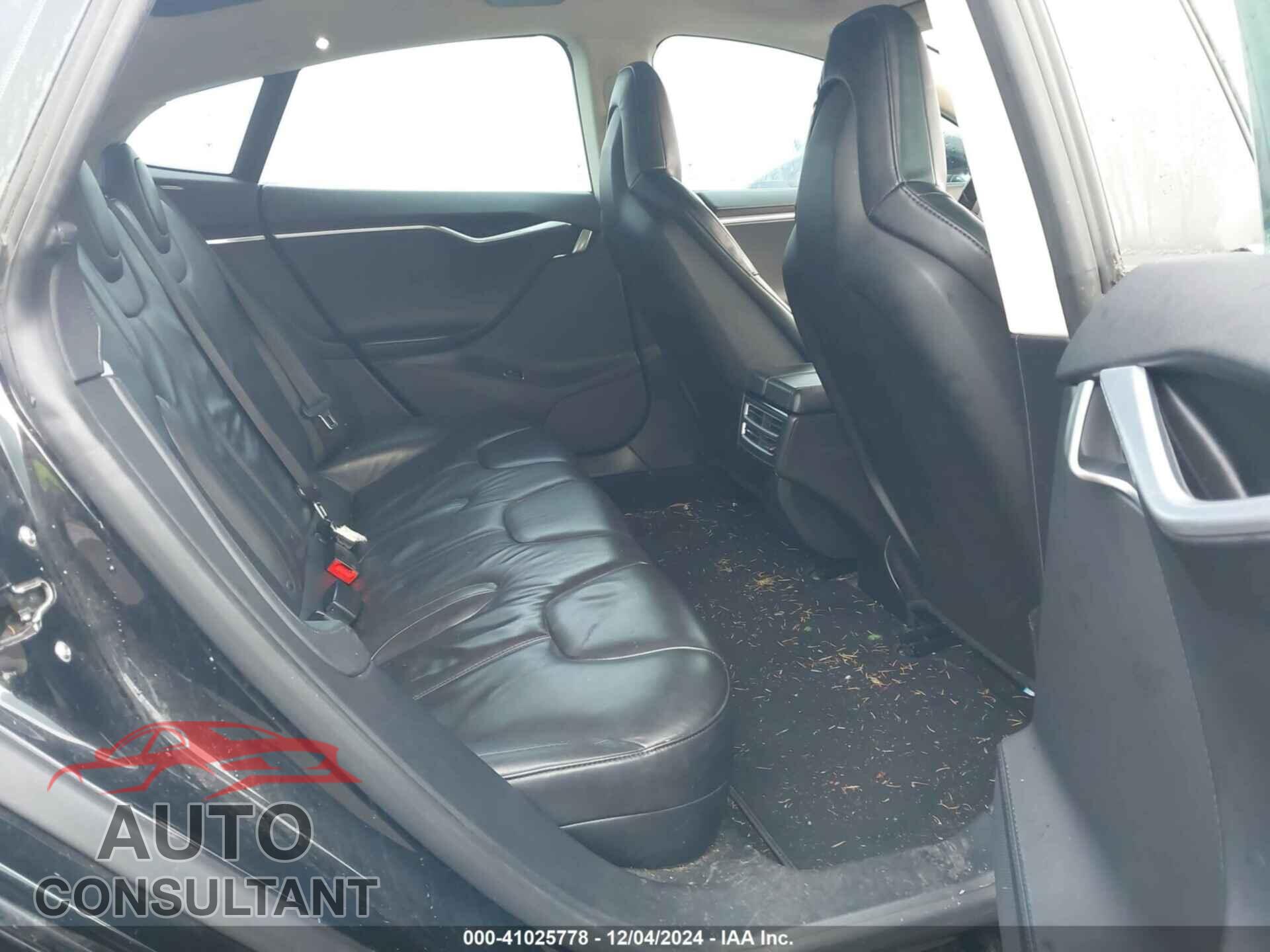 TESLA MODEL S 2013 - 5YJSA1AC8DFP10789