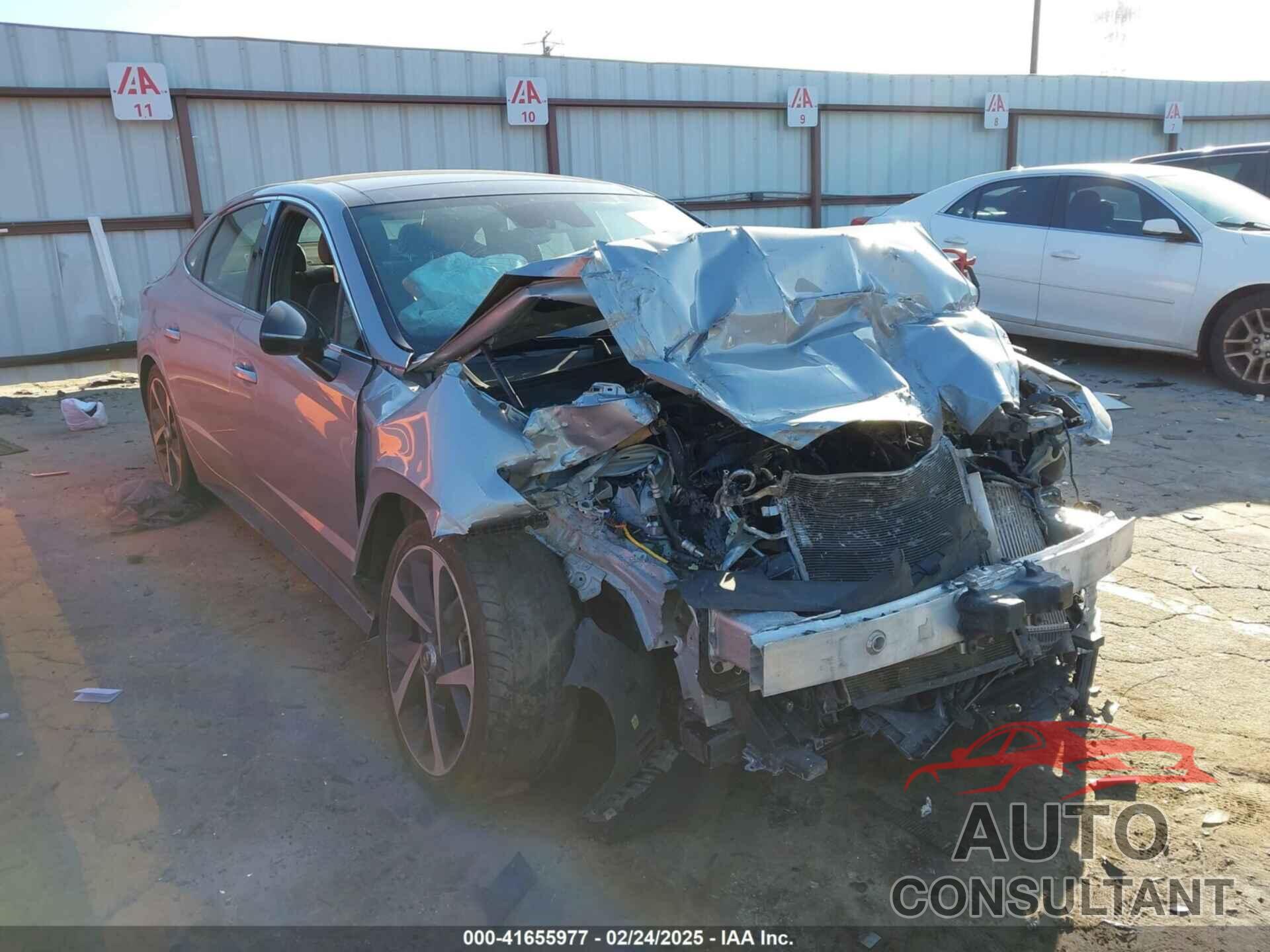 HYUNDAI SONATA 2023 - KMHL44J25PA297629