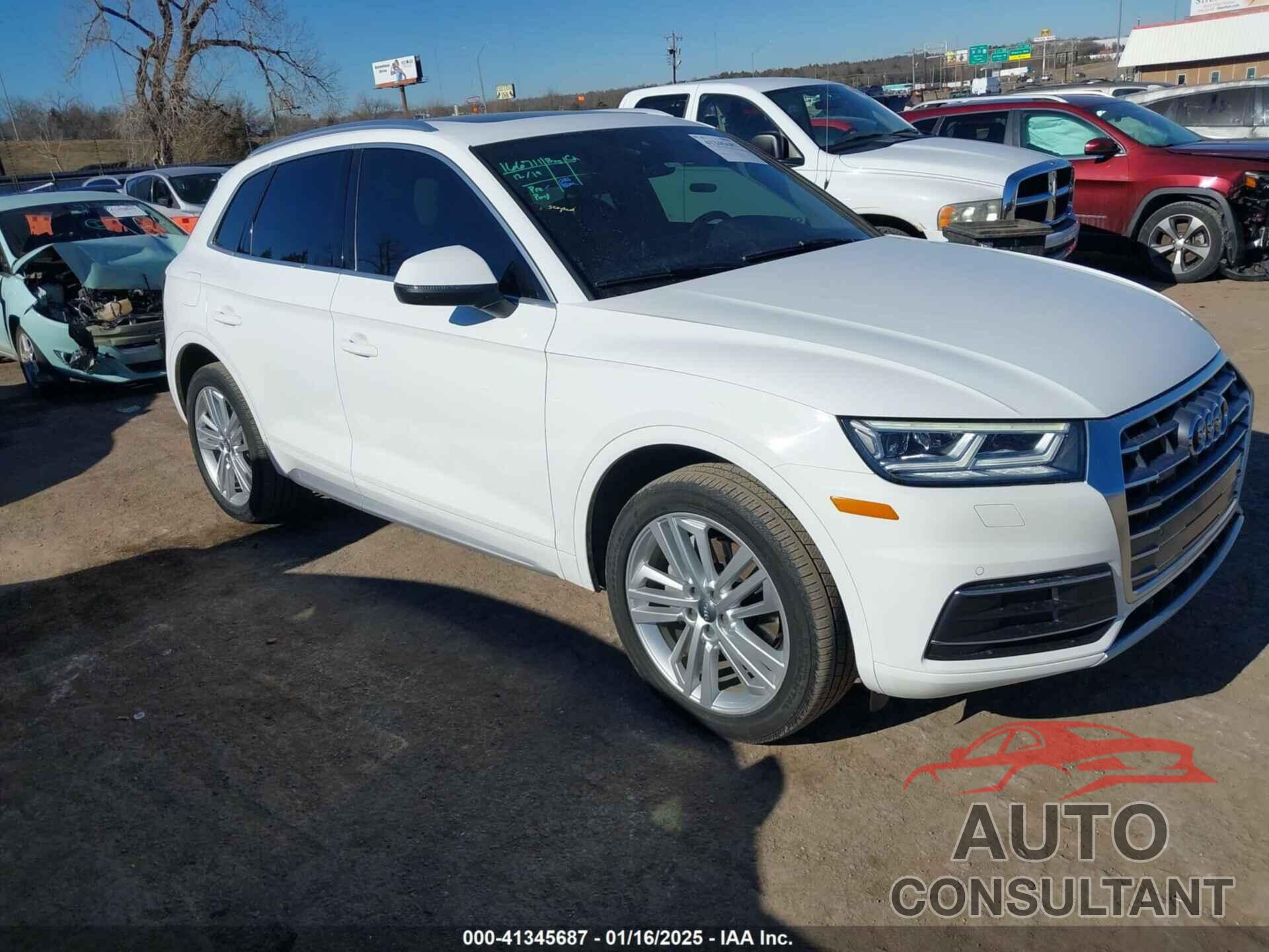 AUDI Q5 2018 - WA1BNAFY7J2217672