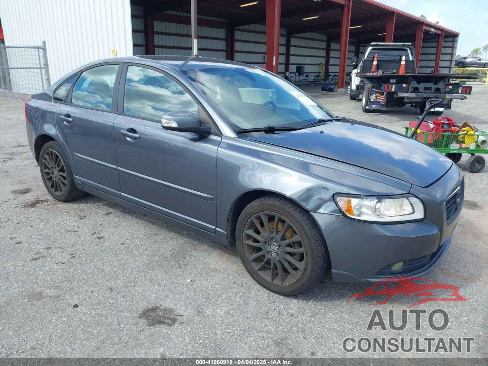 VOLVO S40 2011 - YV1672MS1B2545185