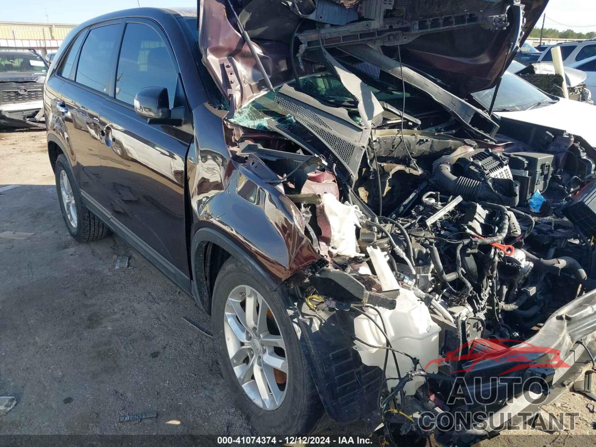KIA SORENTO 2015 - 5XYKT3A68FG644286