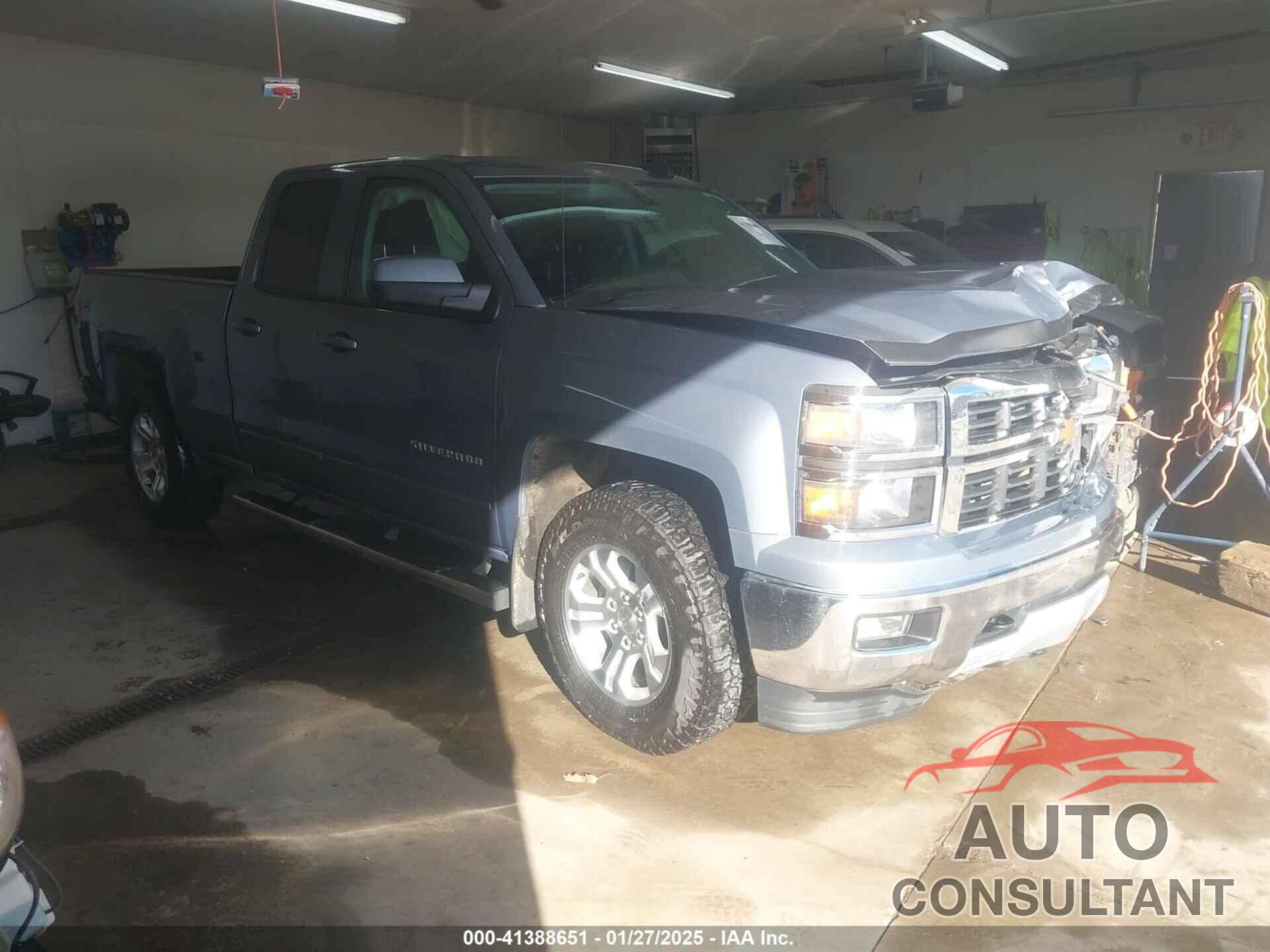 CHEVROLET SILVERADO 1500 2015 - 1GCVKREC5FZ285032