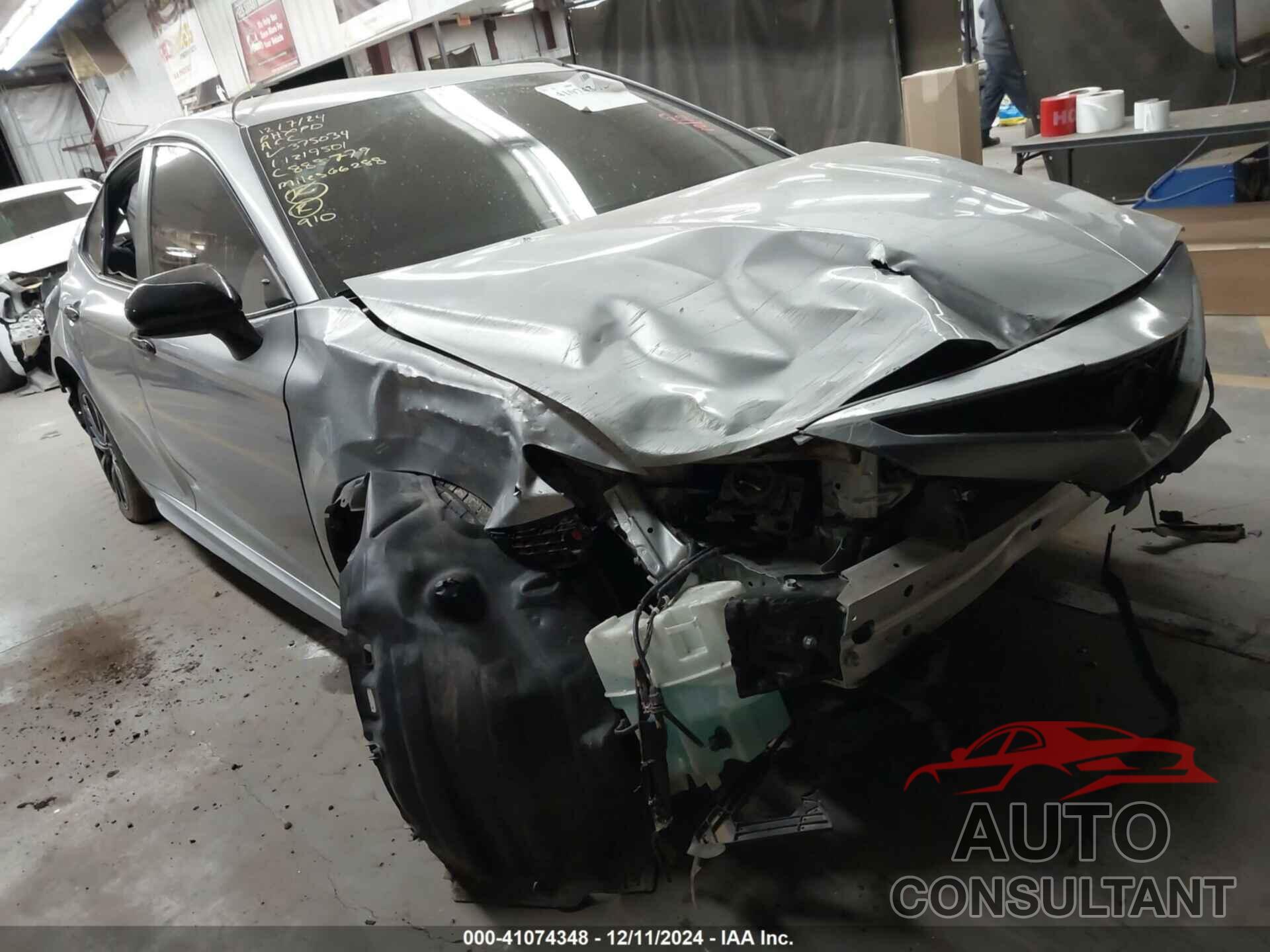 TOYOTA CAMRY 2020 - 4T1G11AK1LU375034