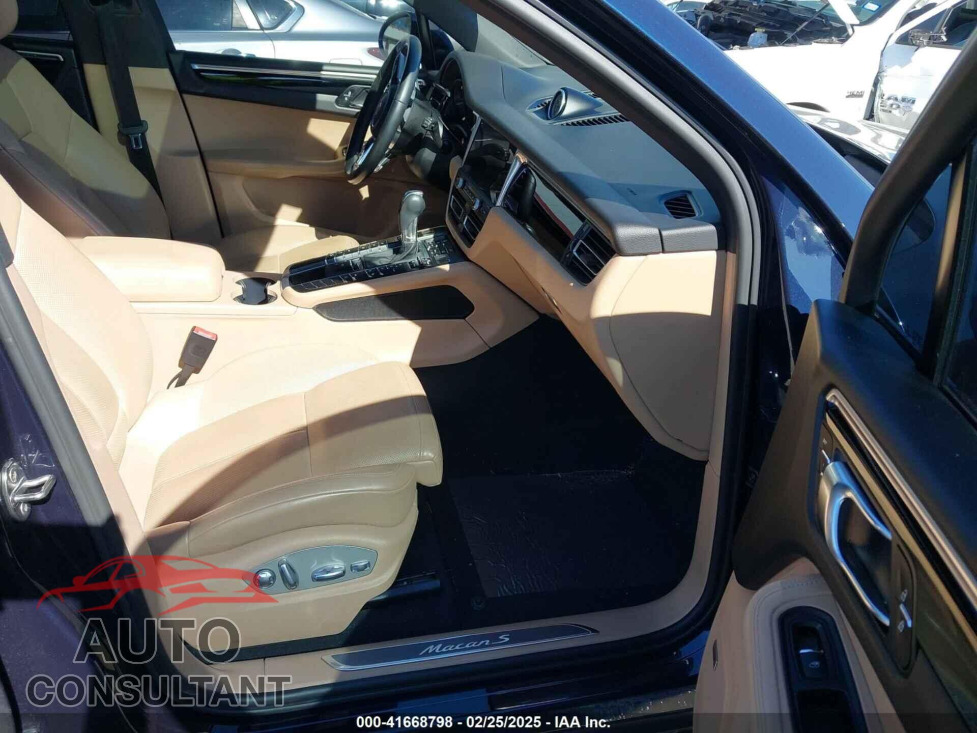 PORSCHE MACAN 2021 - WP1AB2A53MLB38137