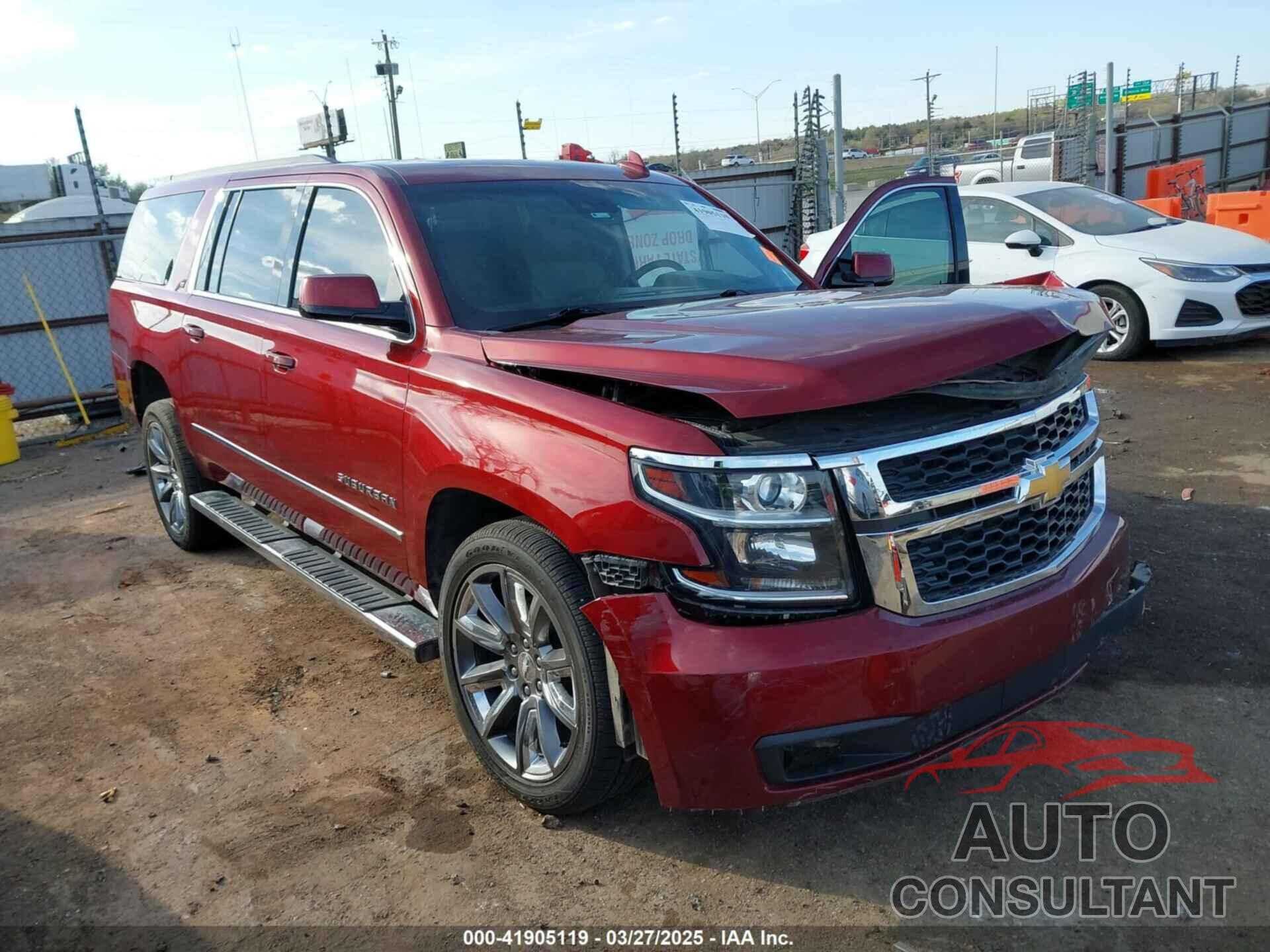 CHEVROLET SUBURBAN 2017 - 1GNSKHKC0HR387401