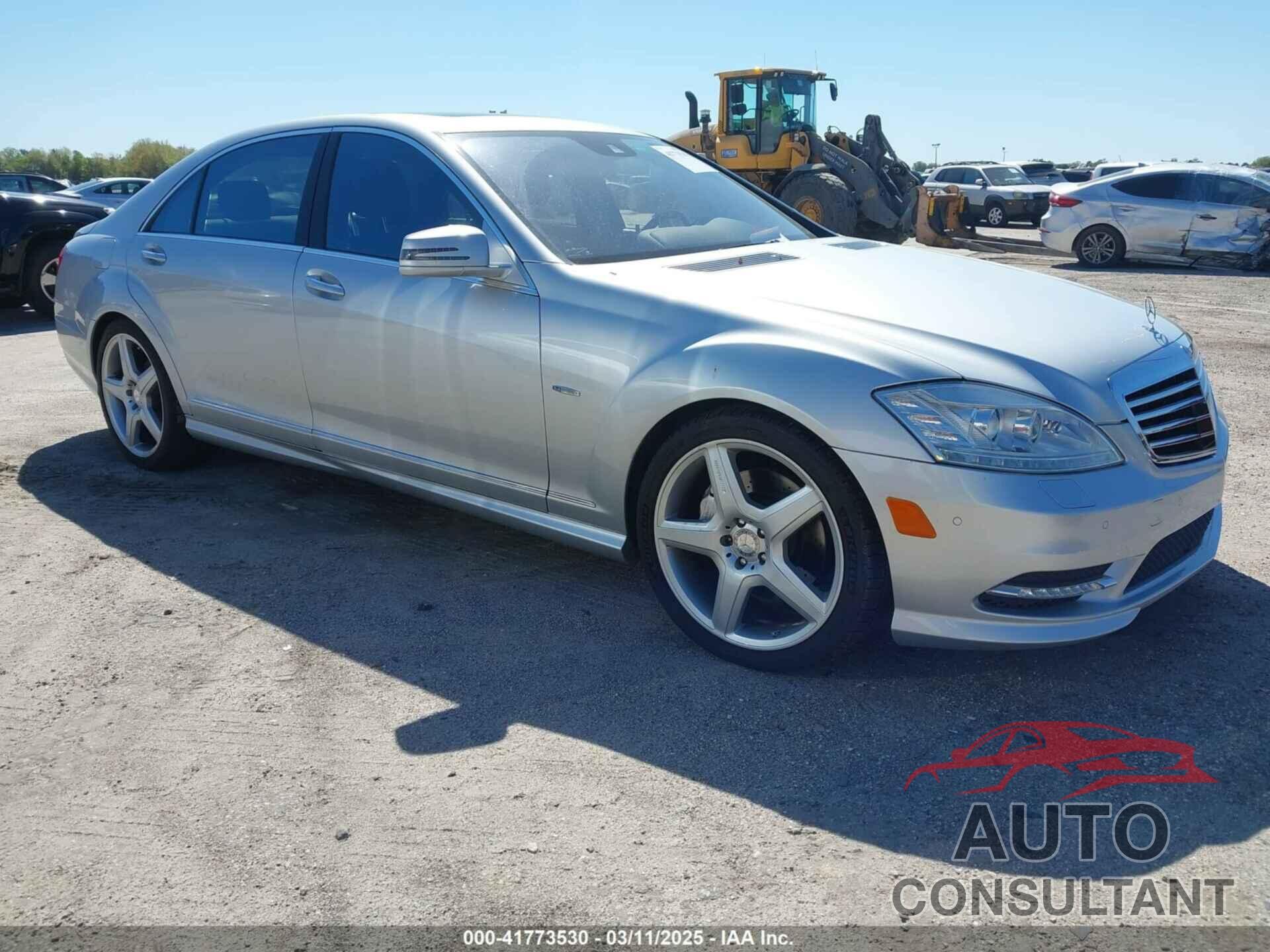 MERCEDES-BENZ S 550 2012 - WDDNG7DB0CA426586