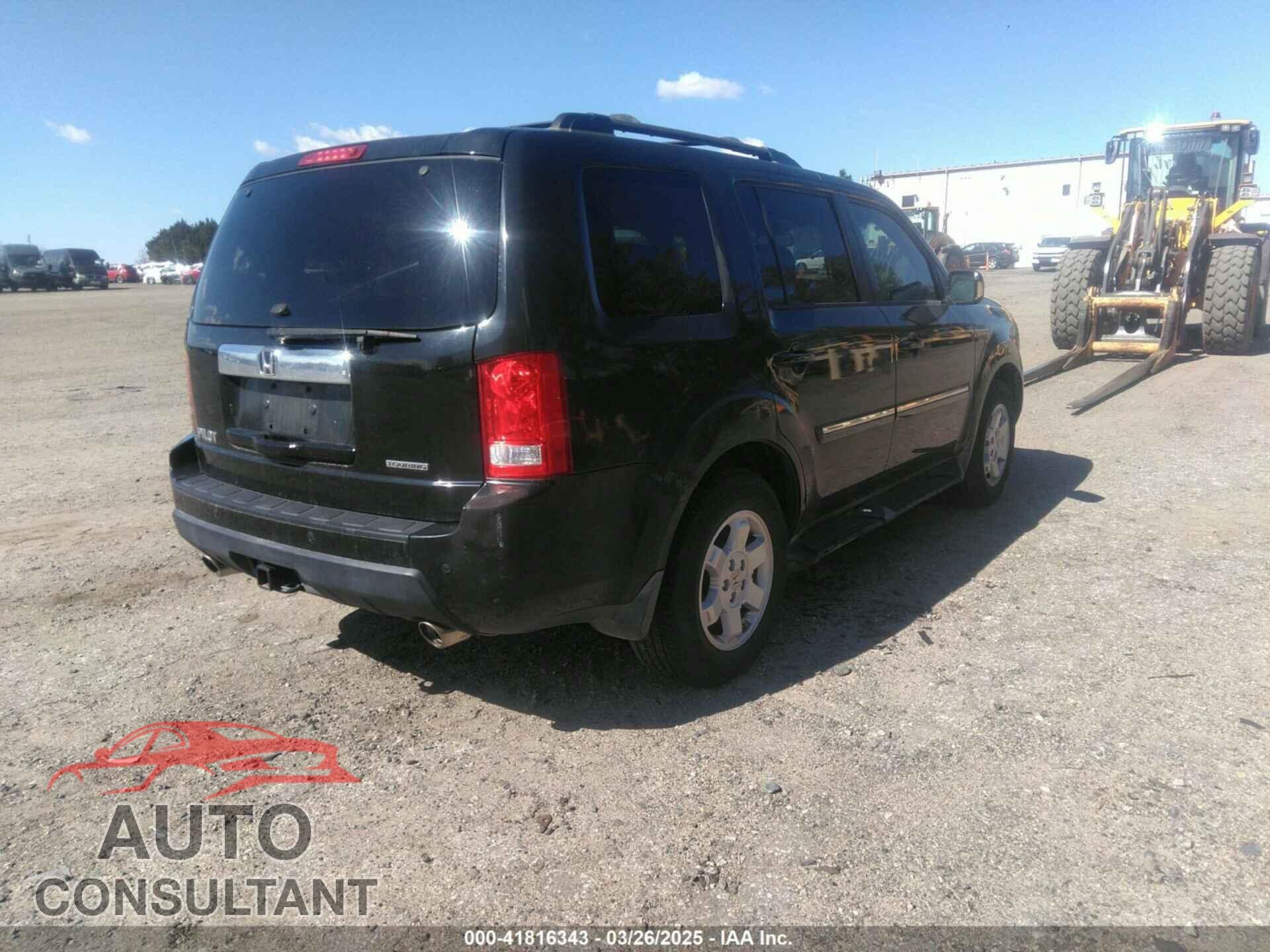 HONDA PILOT 2011 - 5FNYF3H98BB027344