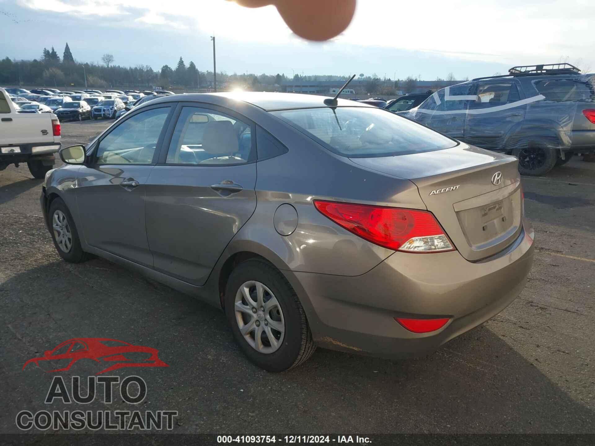 HYUNDAI ACCENT 2012 - KMHCT4AE2CU209111