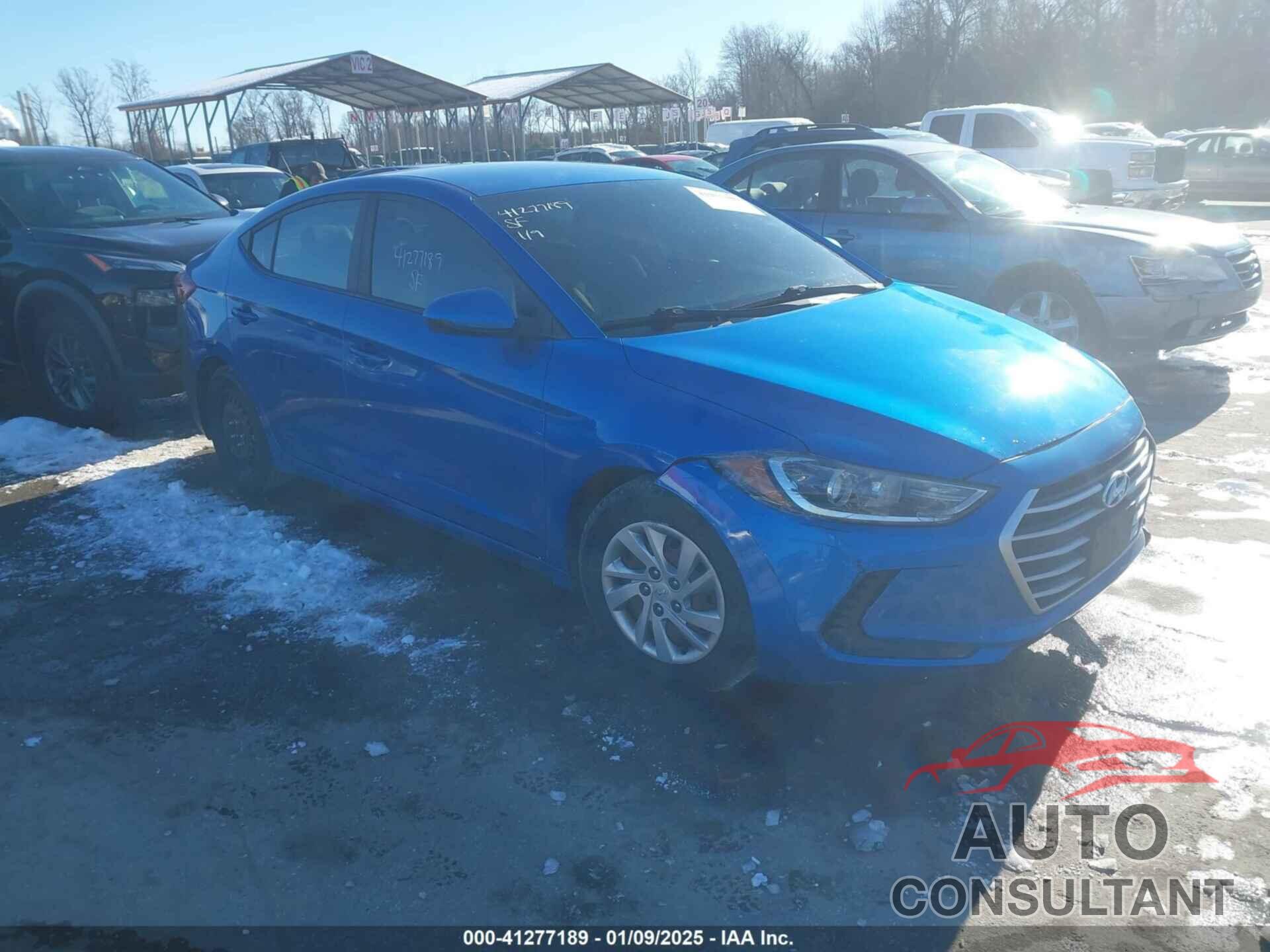 HYUNDAI ELANTRA 2017 - KMHD74LF5HU123071