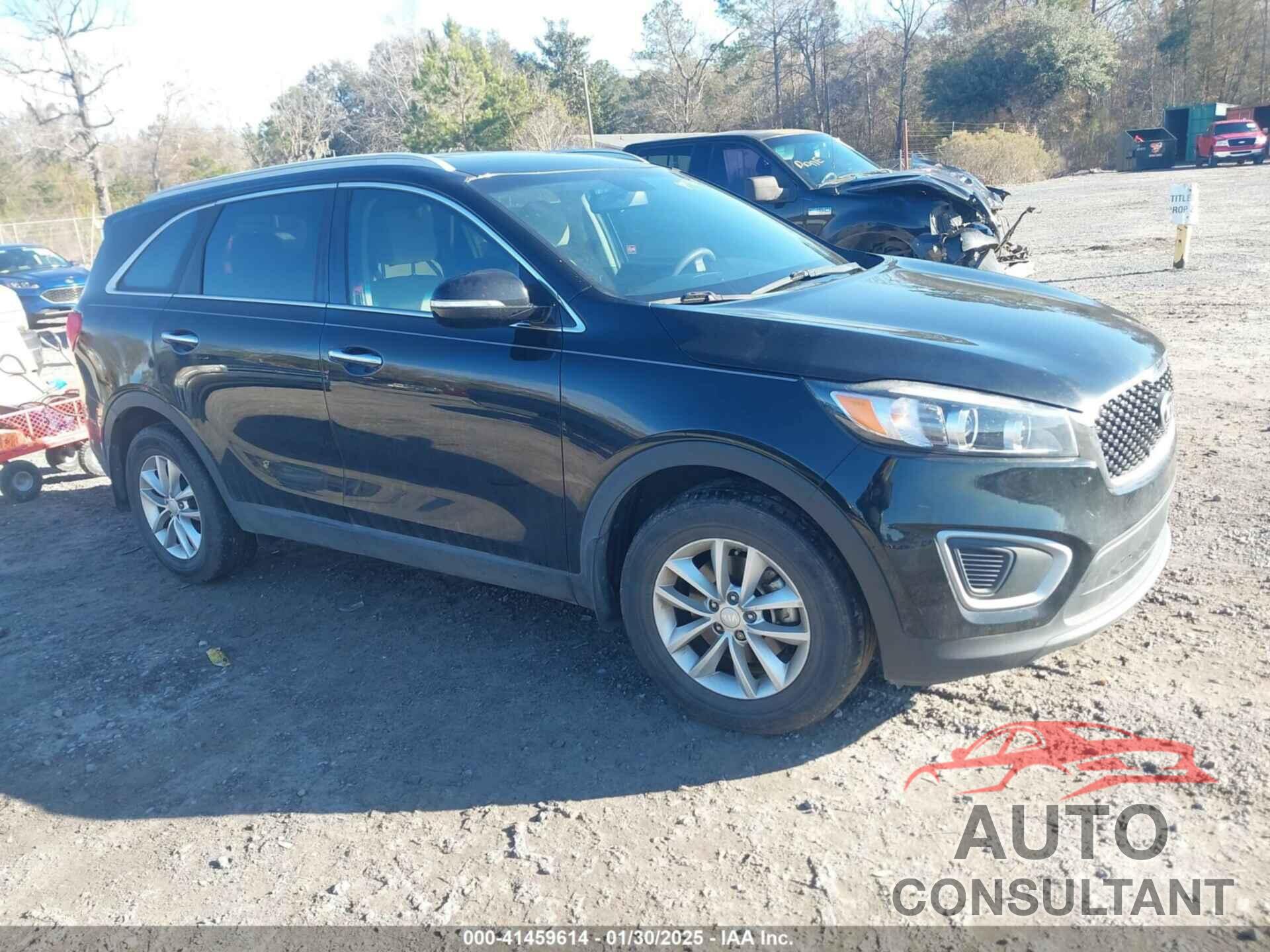 KIA SORENTO 2018 - 5XYPG4A33JG375385