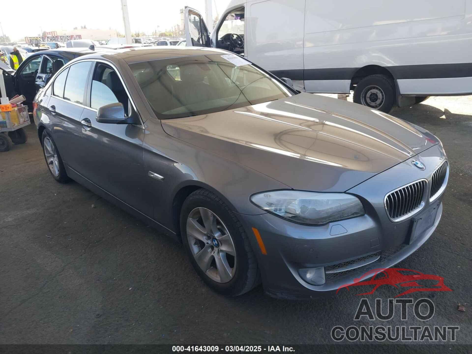 BMW 528I 2012 - WBAXG5C53CDX03133