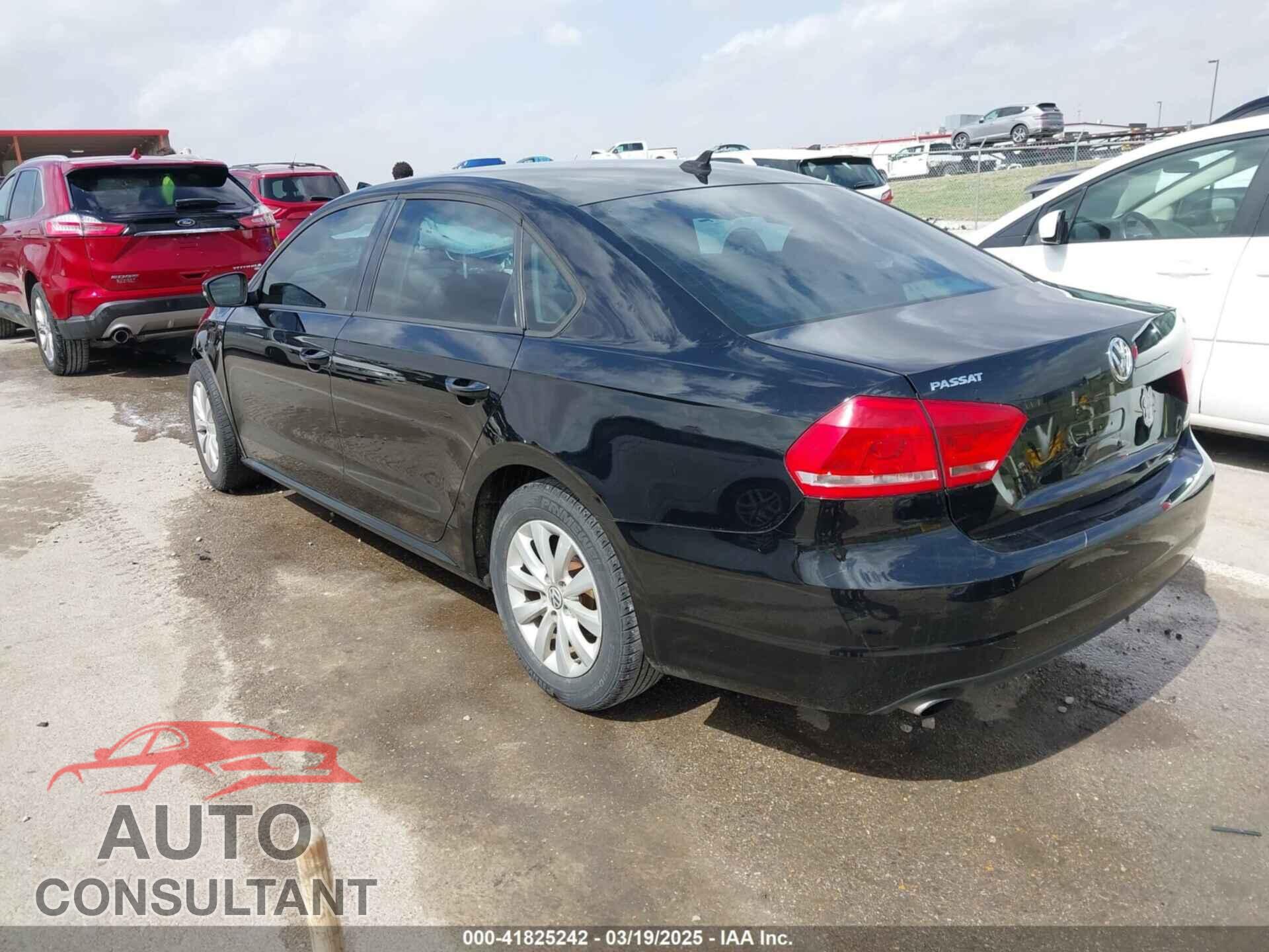 VOLKSWAGEN PASSAT 2015 - 1VWAT7A34FC042592