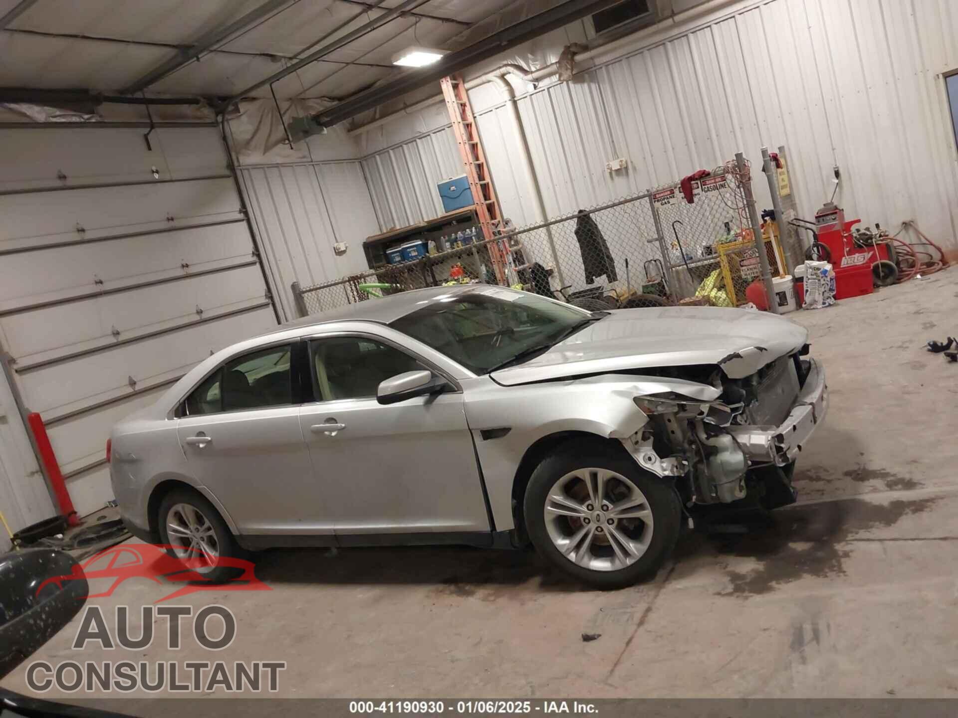 FORD TAURUS 2013 - 1FAHP2E82DG222843