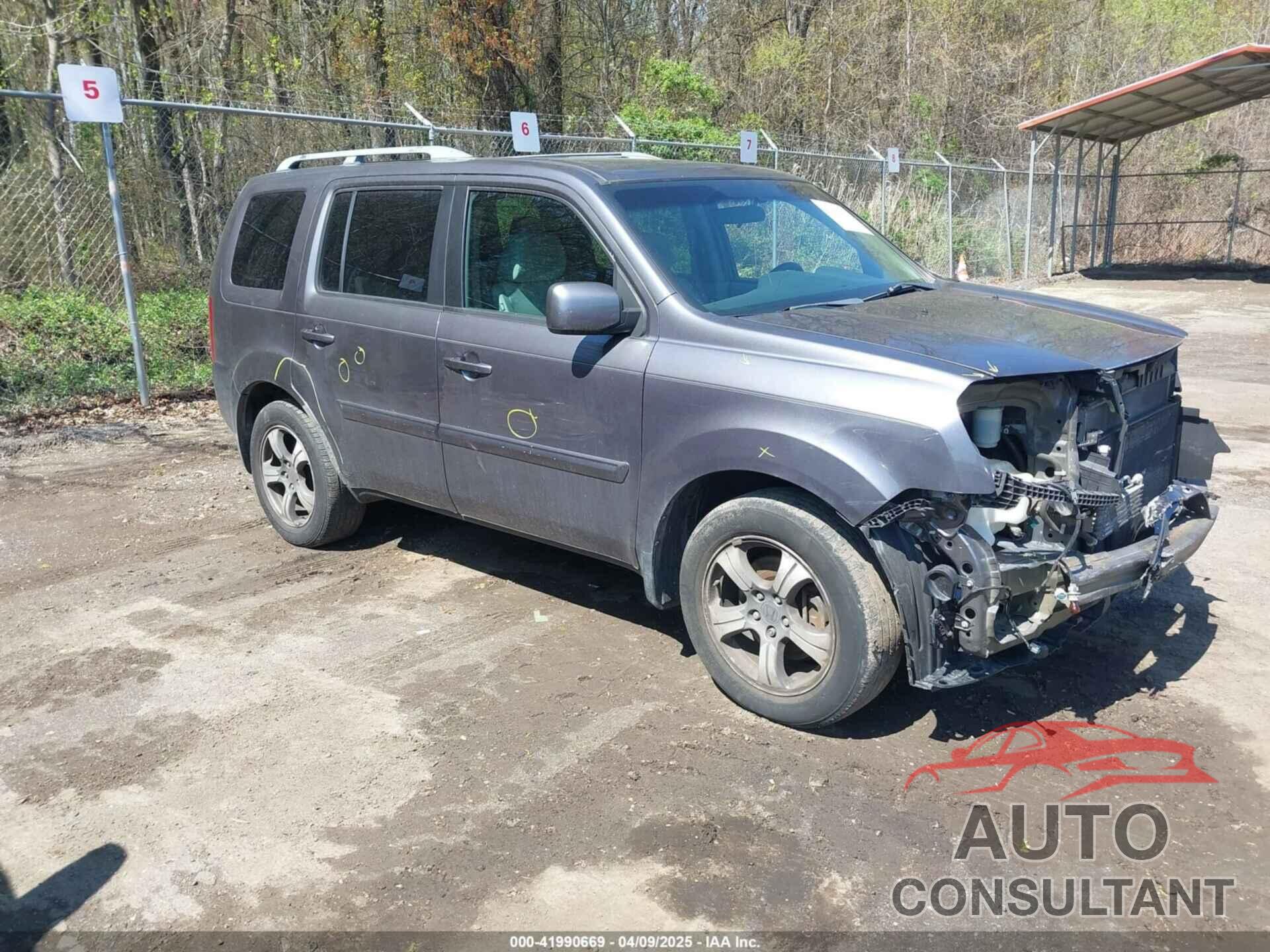 HONDA PILOT 2015 - 5FNYF4H32FB032255