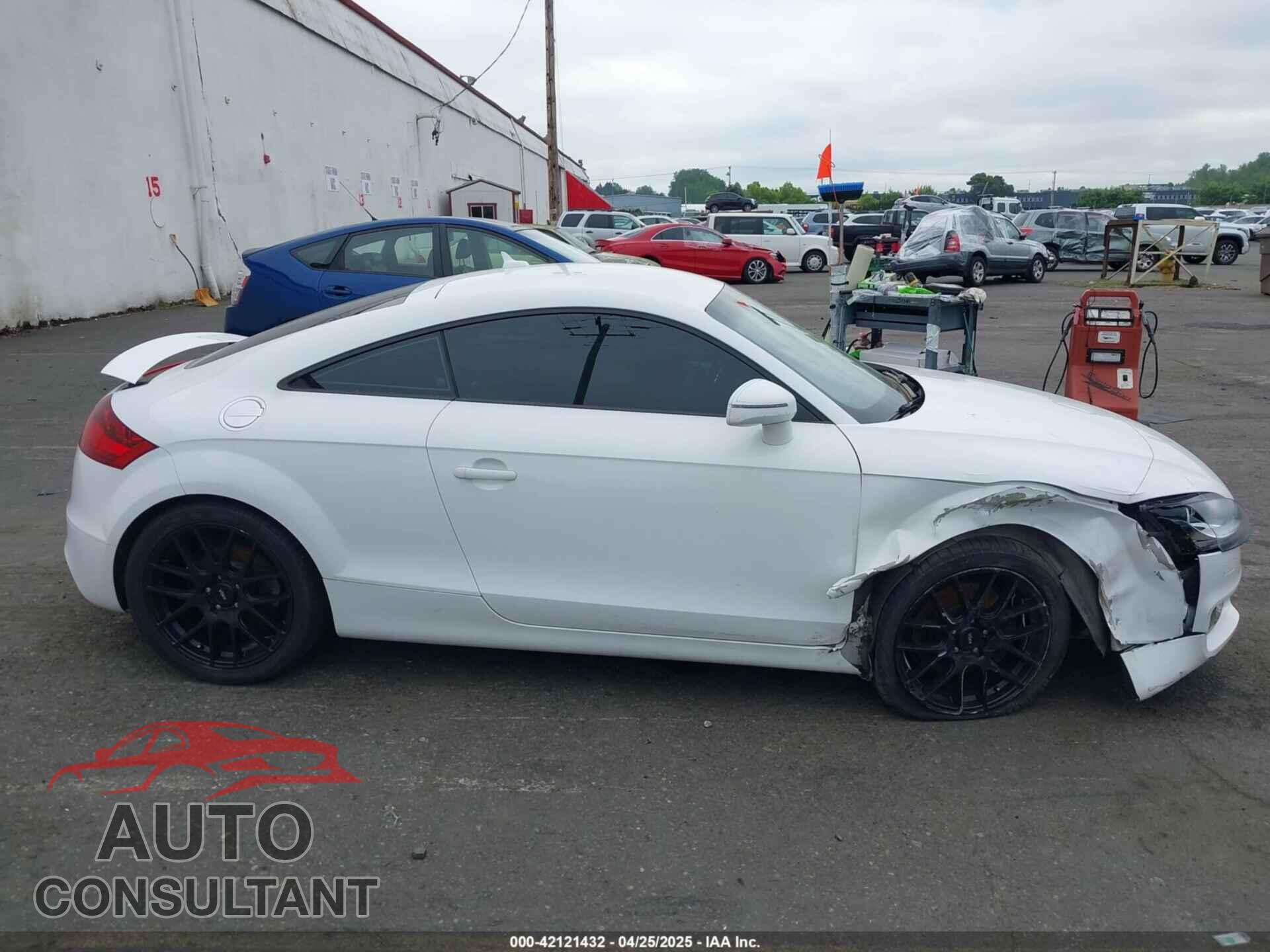 AUDI TT 2012 - TRUBFAFK0C1008531