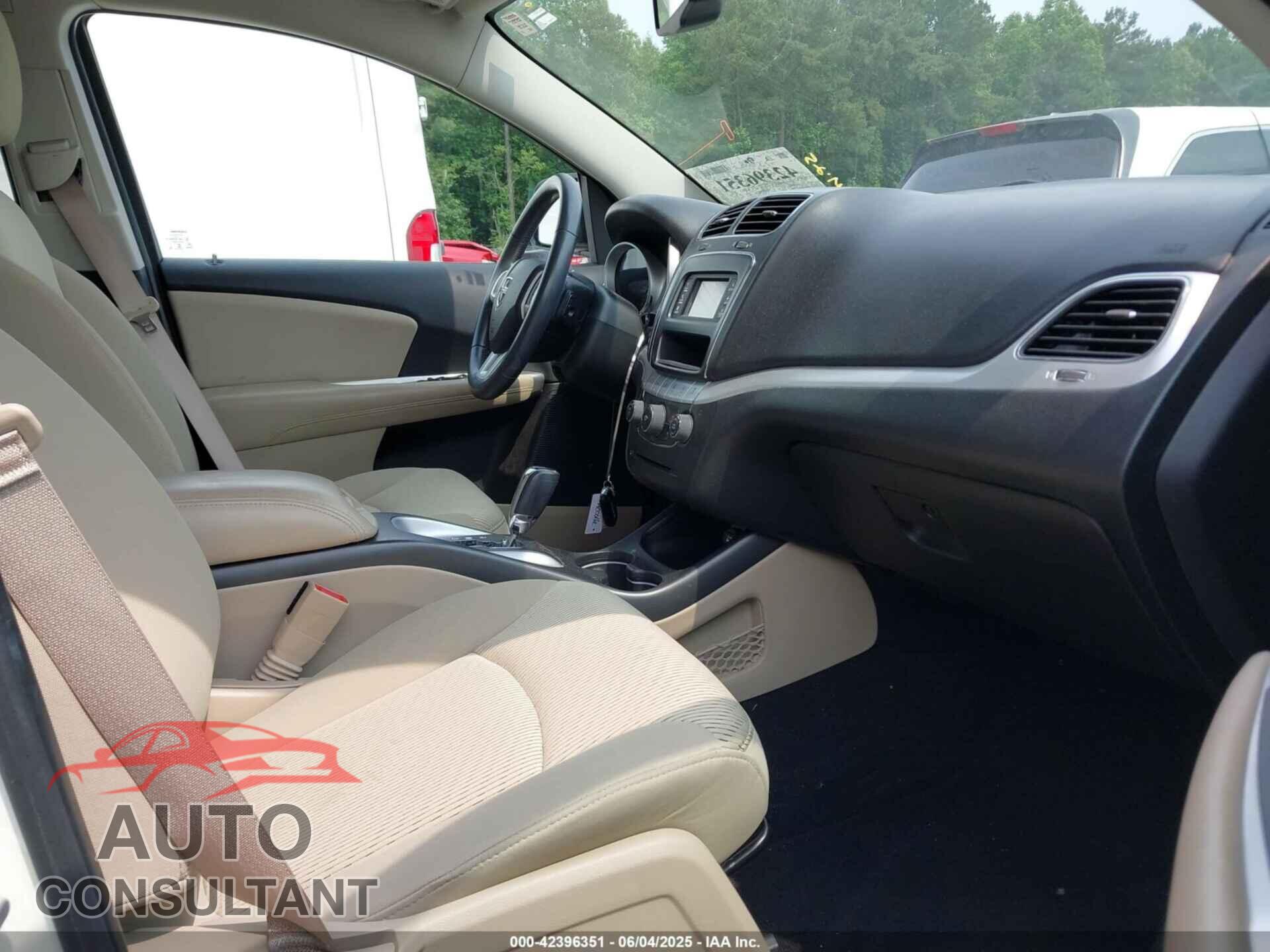 DODGE JOURNEY 2017 - 3C4PDCBG5HT630268