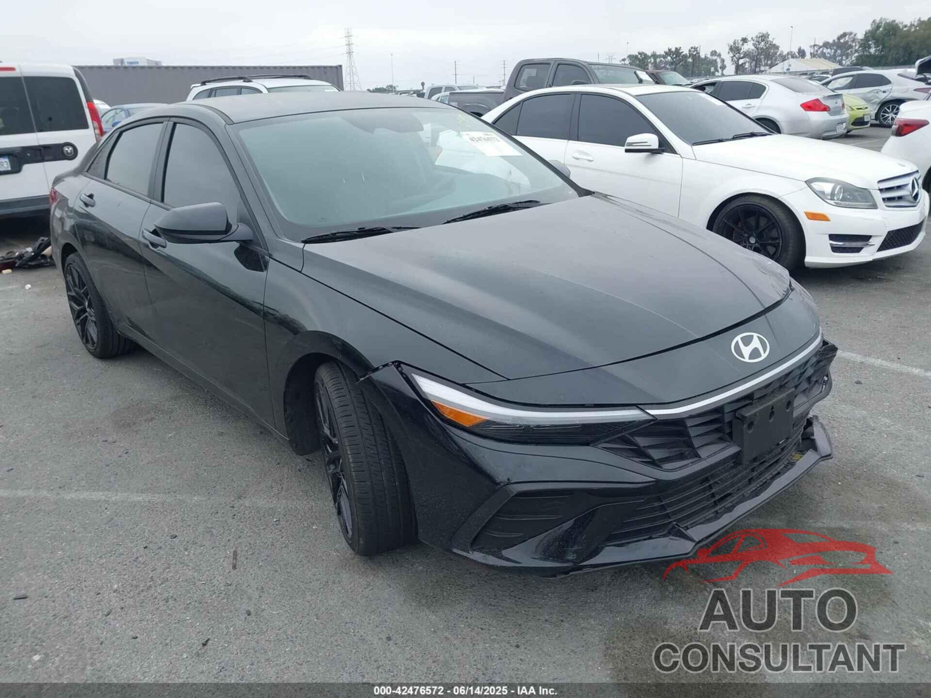 HYUNDAI ELANTRA 2024 - KMHLL4DG3RU842593