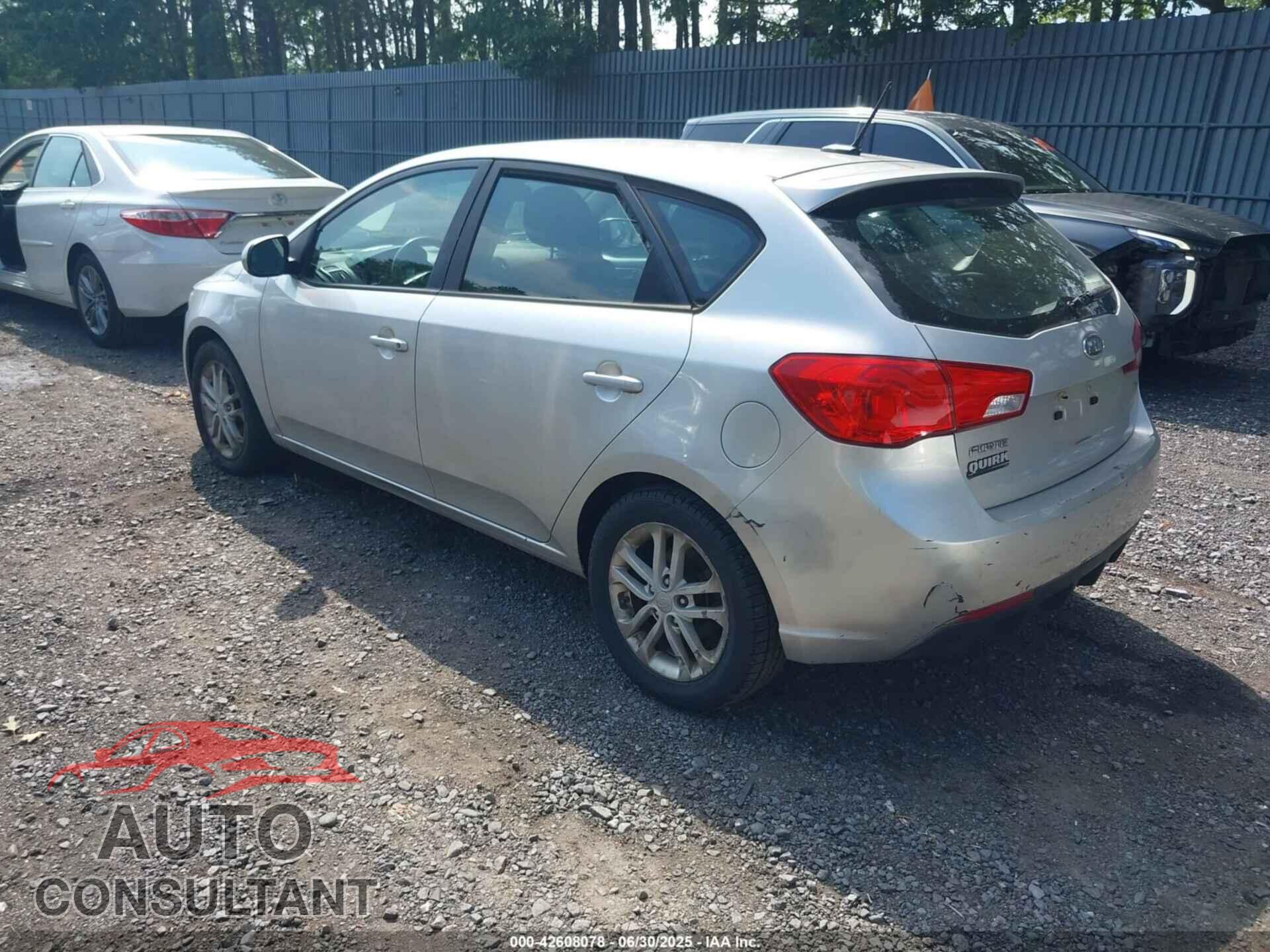 KIA FORTE 2011 - KNAFU5A25B5442156