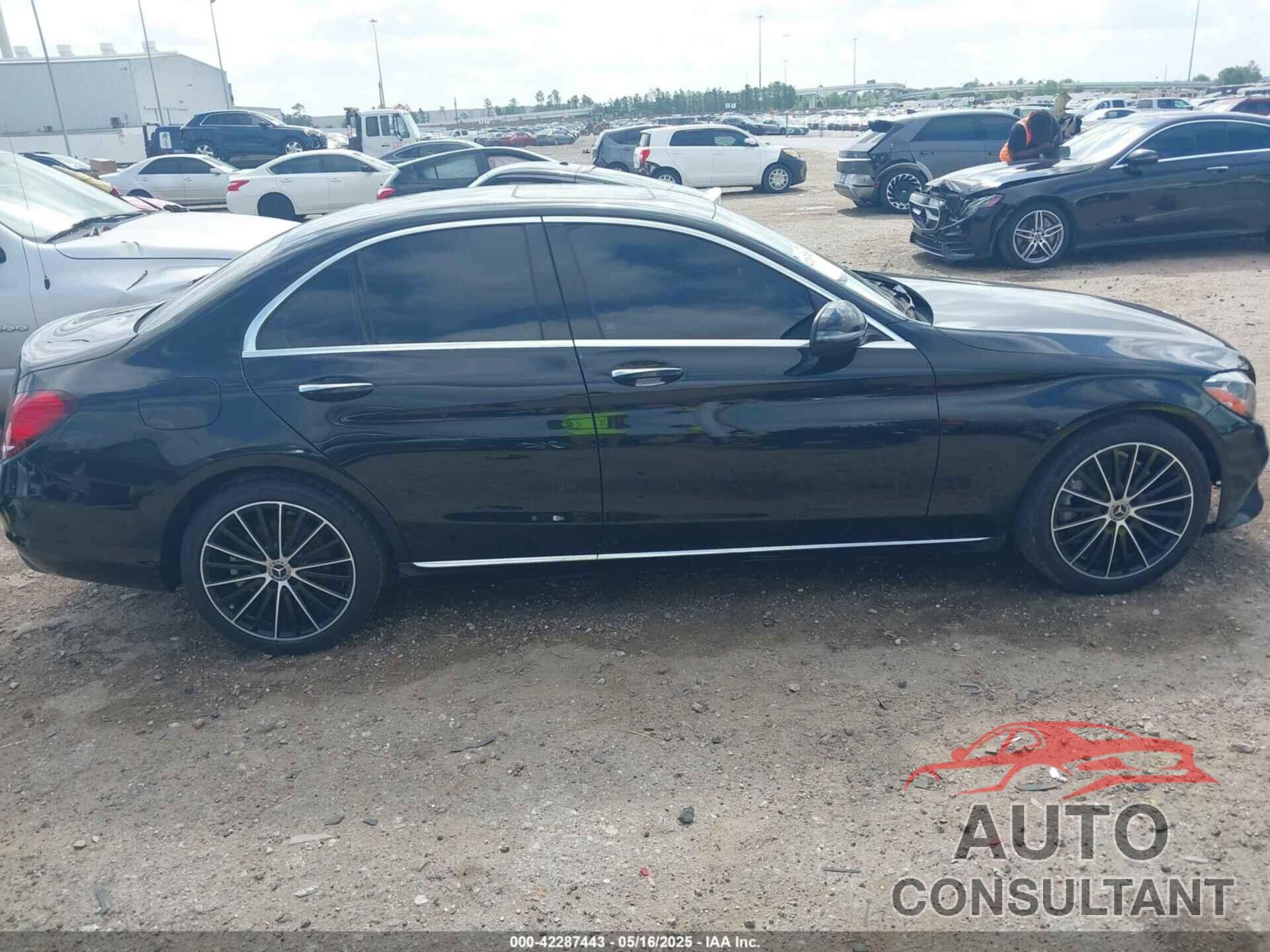 MERCEDES-BENZ C 300 2020 - 55SWF8DB9LU325172