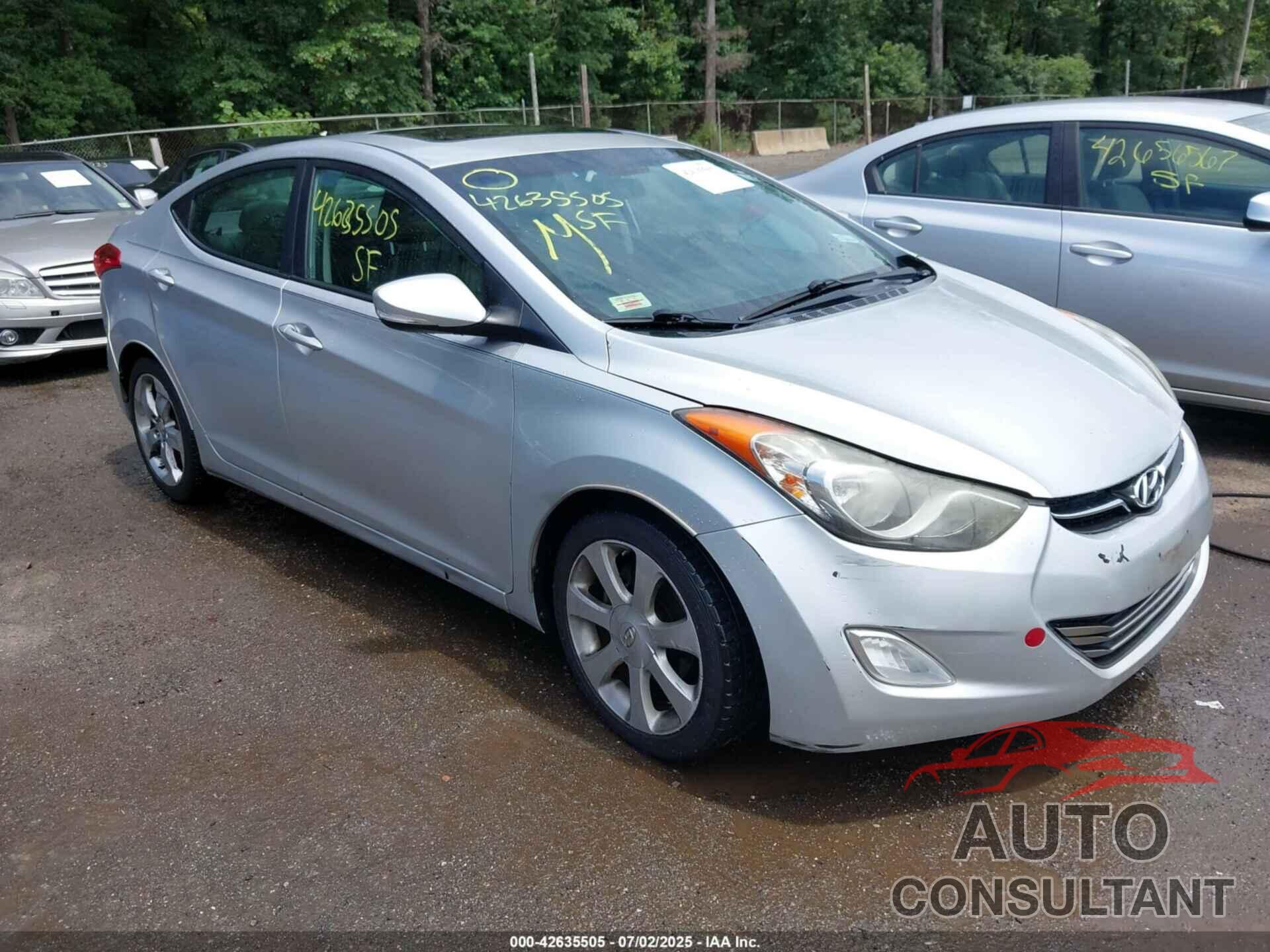 HYUNDAI ELANTRA 2012 - 5NPDH4AE9CH083074