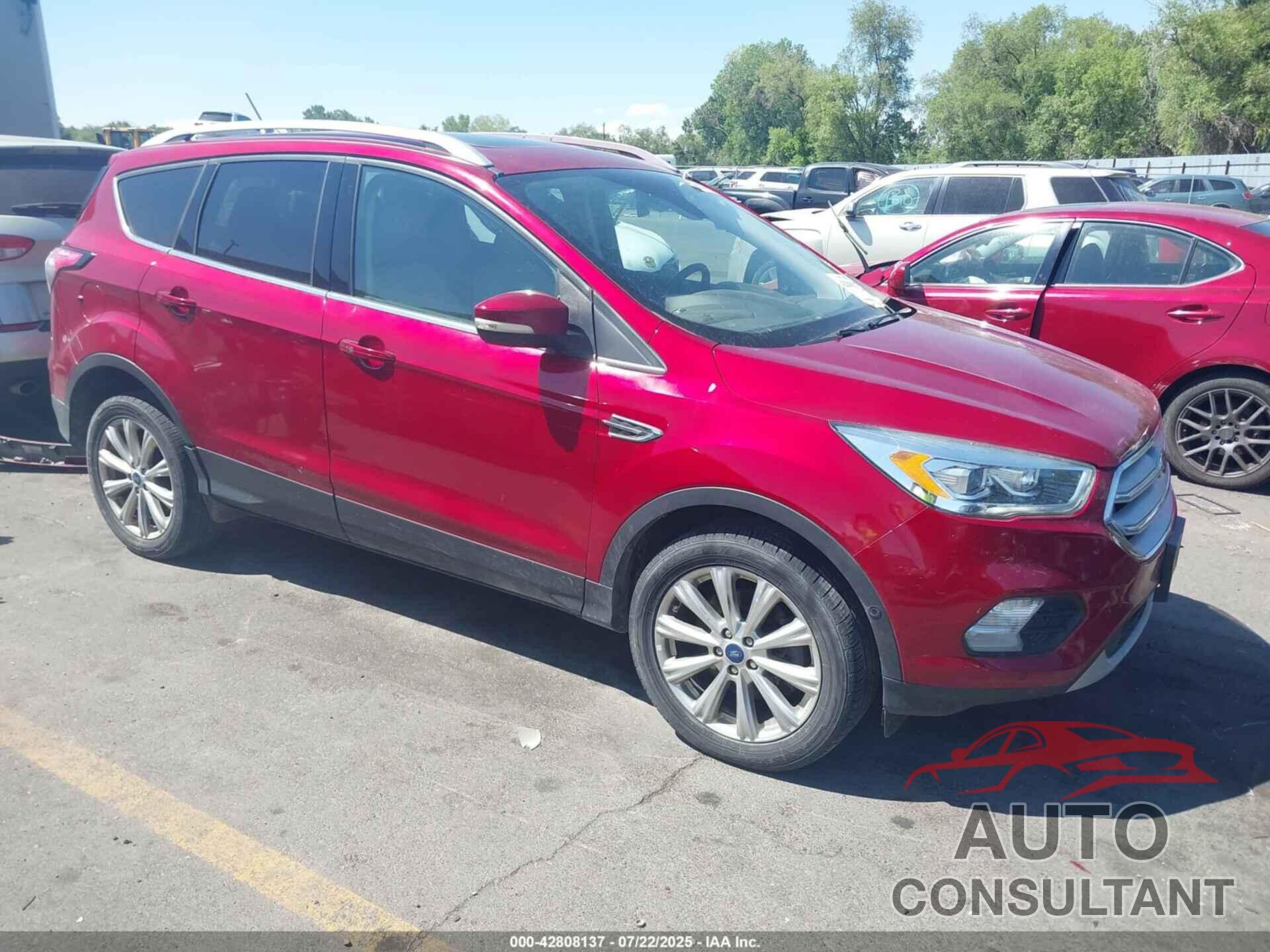 FORD ESCAPE 2018 - 1FMCU9J95JUA64348