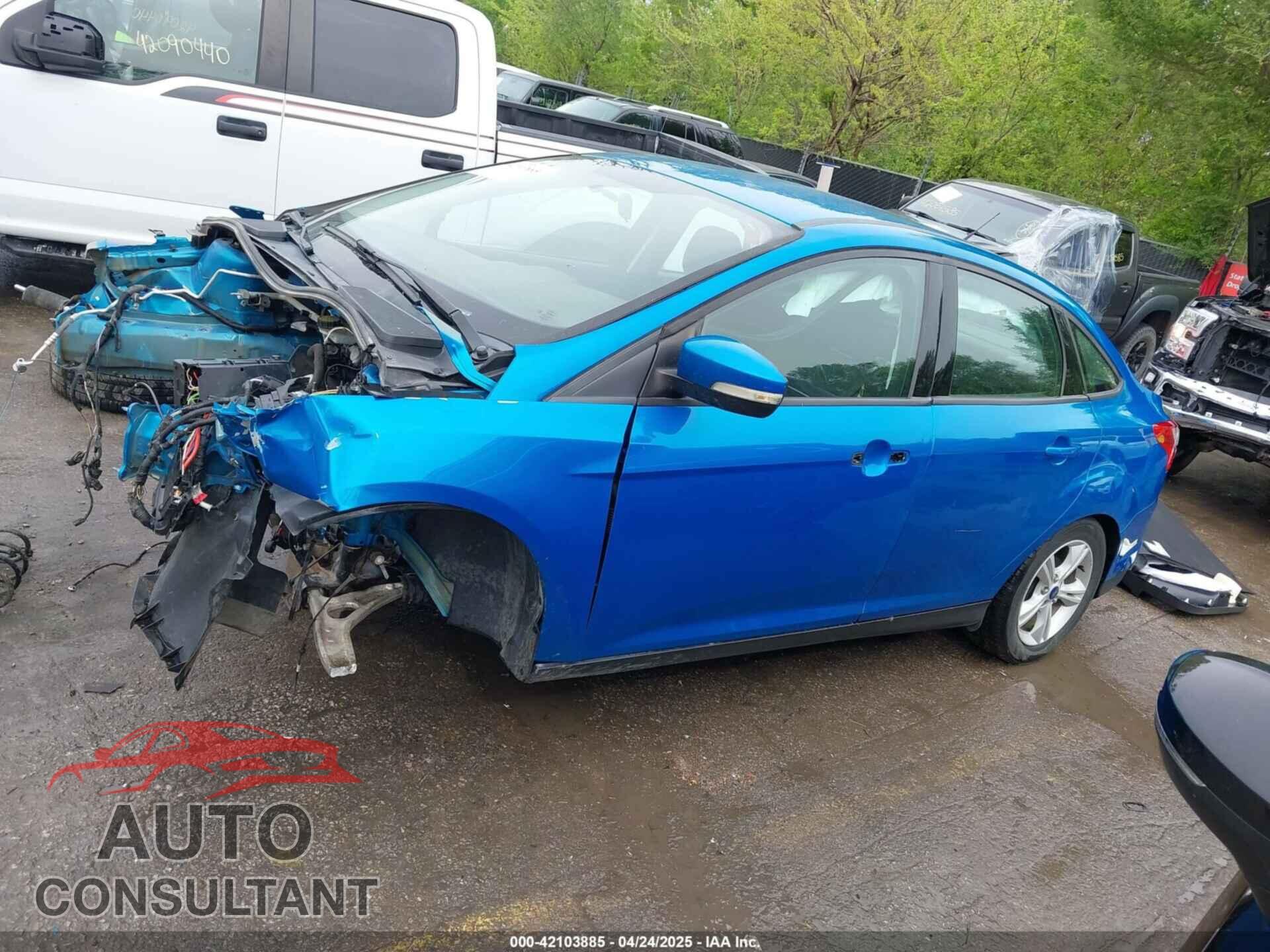 FORD FOCUS 2014 - 1FADP3F23EL441057