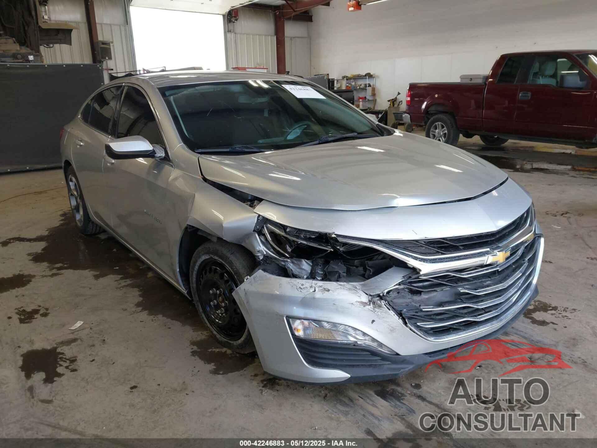 CHEVROLET MALIBU 2020 - 1G1ZD5ST4LF101603