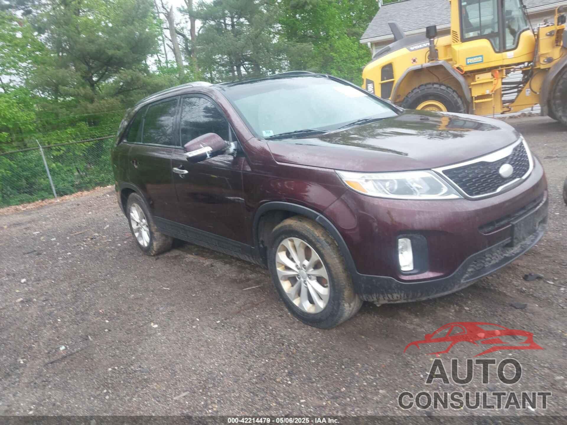 KIA SORENTO 2015 - 5XYKU4A73FG564177