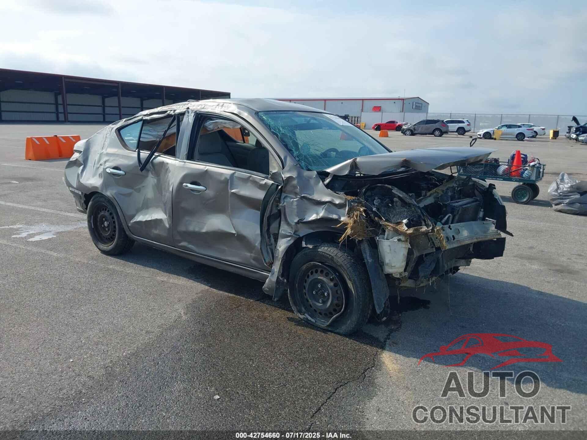 NISSAN VERSA 2012 - 3N1CN7AP3CL847558
