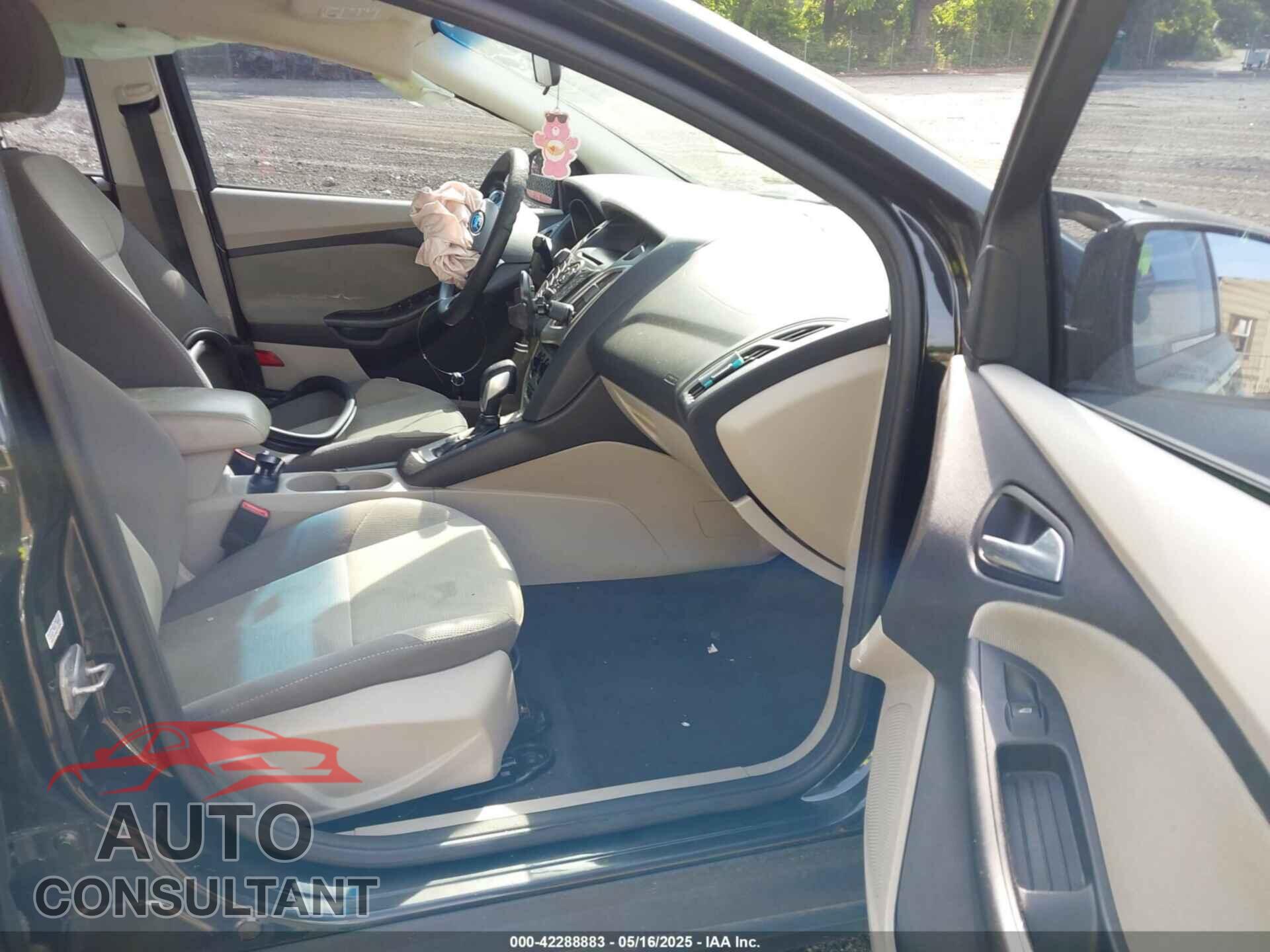 FORD FOCUS 2014 - 1FADP3F22EL102788