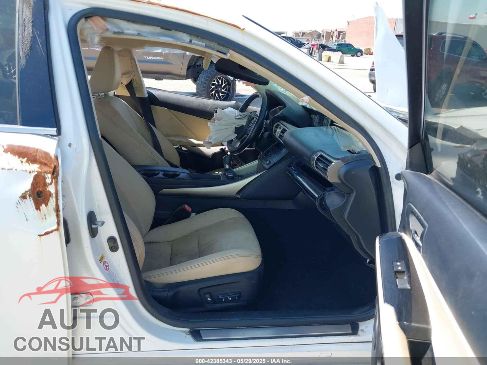 LEXUS IS 250 2015 - JTHCF1D28F5029172