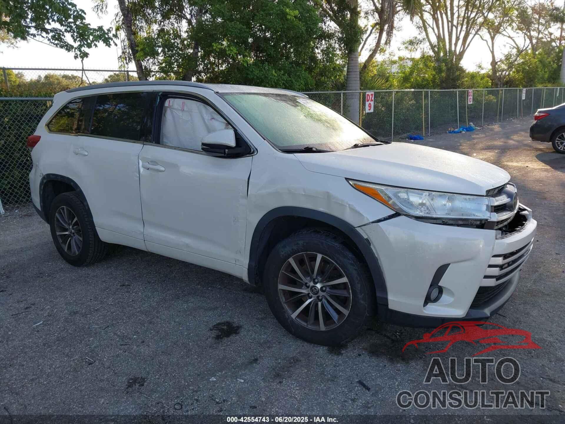 TOYOTA HIGHLANDER 2018 - 5TDKZRFH6JS534716