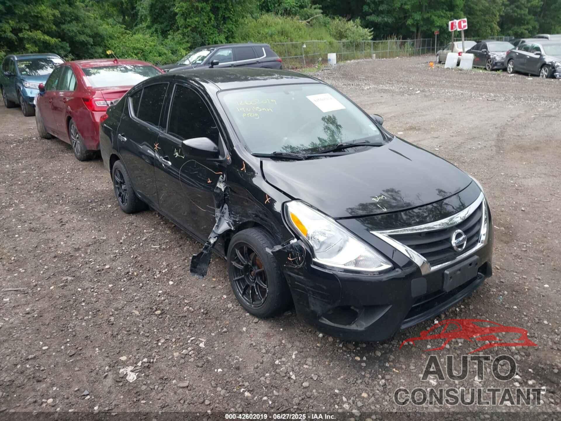 NISSAN VERSA 2019 - 3N1CN7AP8KL829653