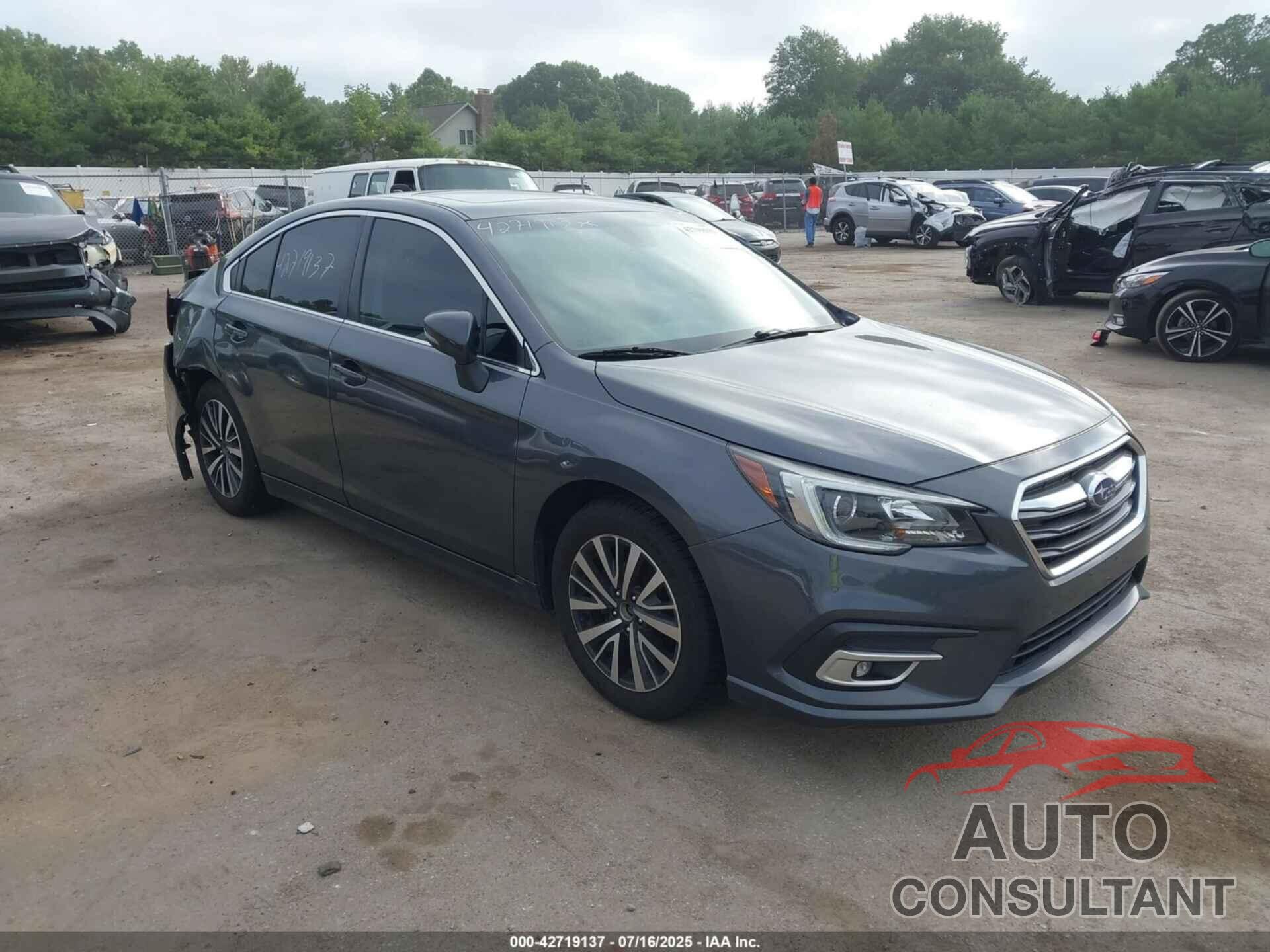 SUBARU LEGACY 2018 - 4S3BNAH62J3040539