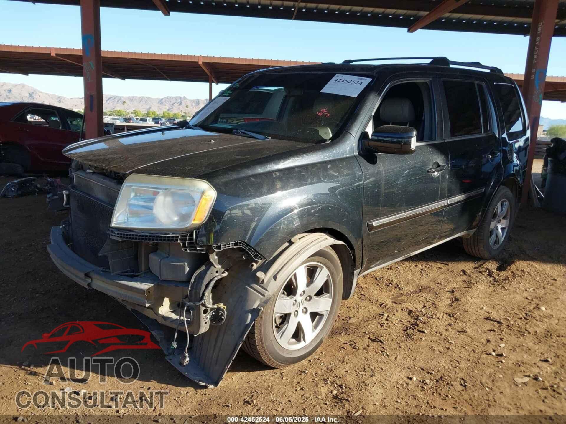 HONDA PILOT 2013 - 5FNYF3H98DB033423