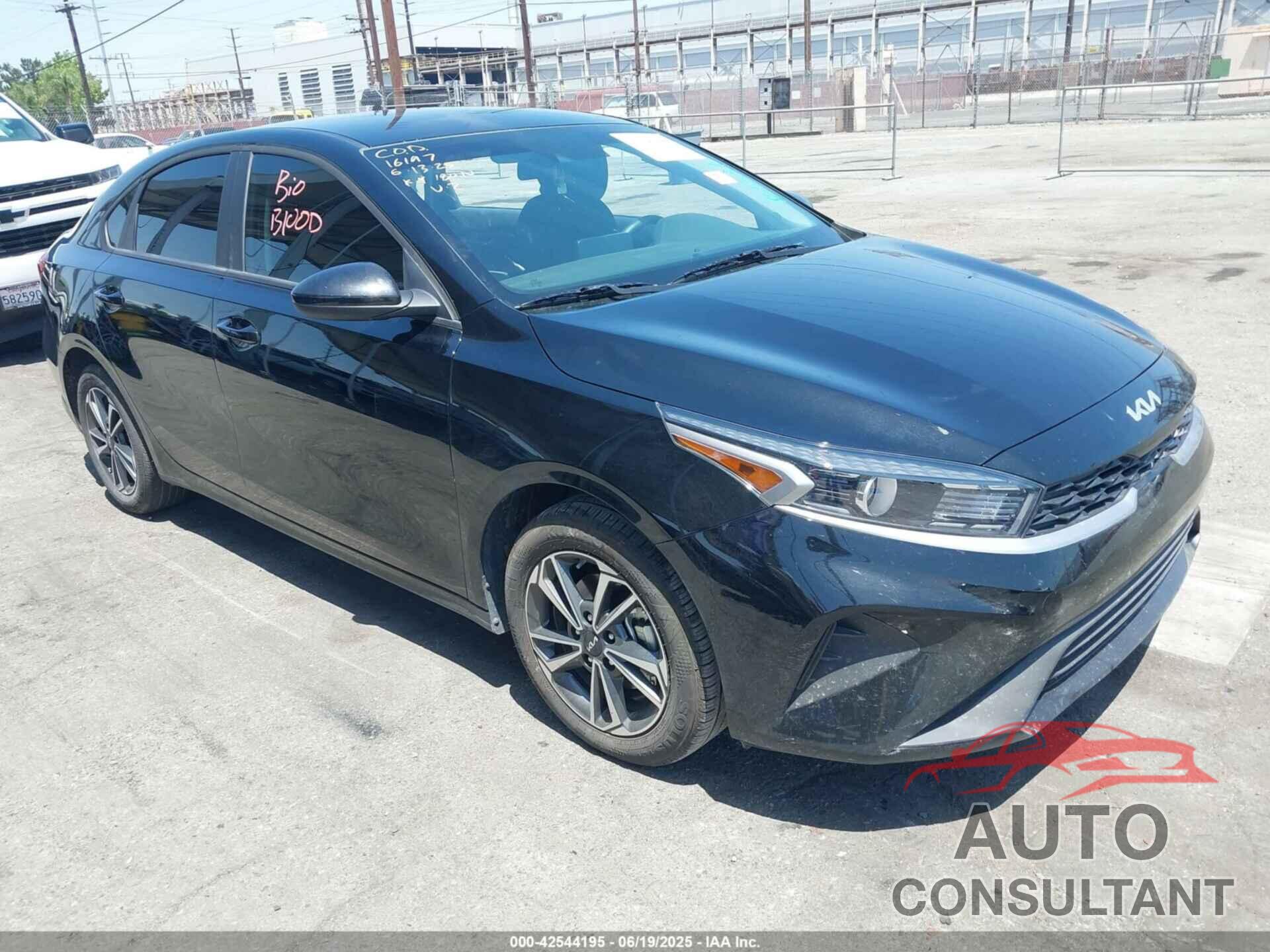 KIA FORTE 2024 - 3KPF24AD3RE836645