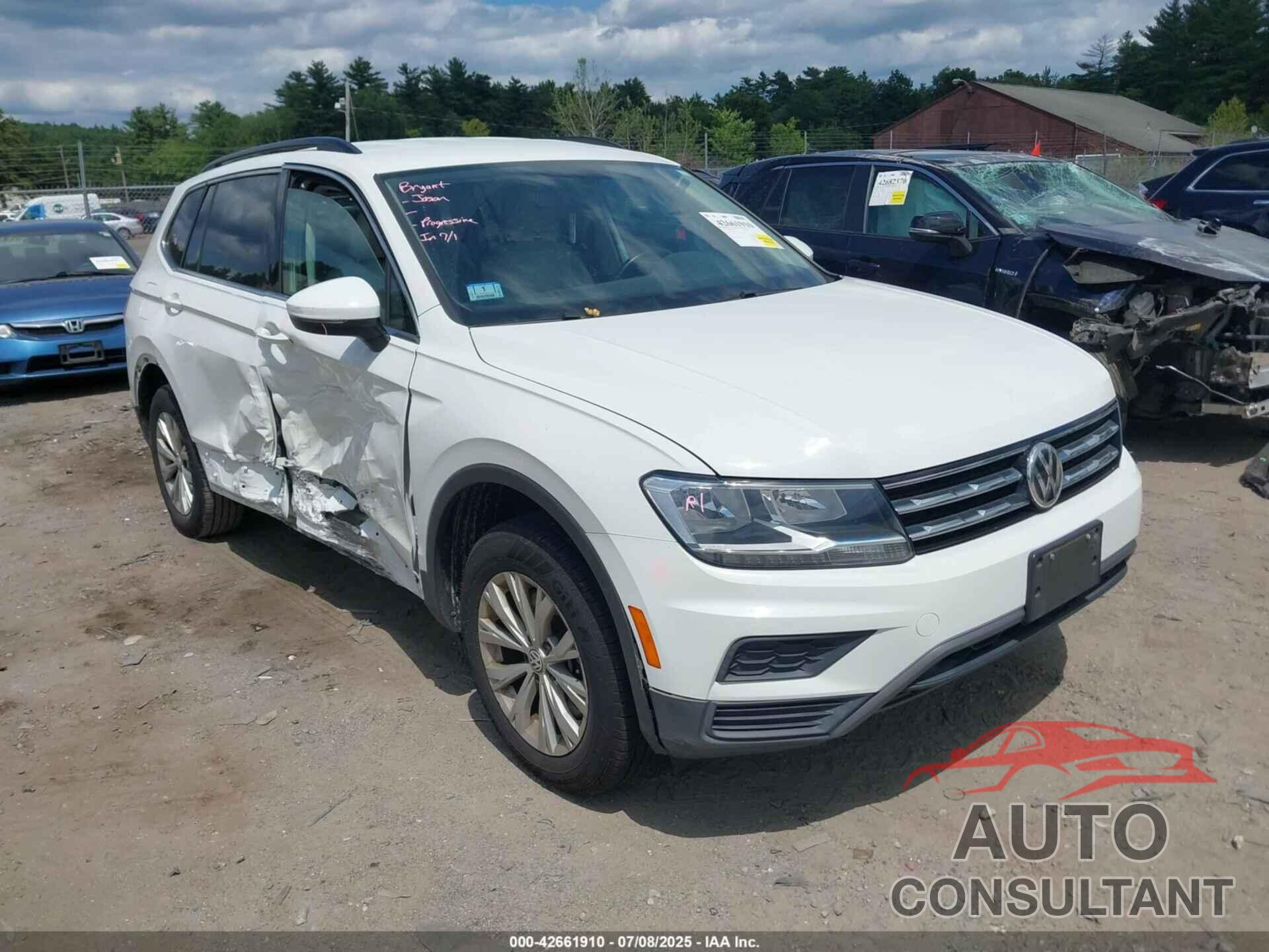 VOLKSWAGEN TIGUAN 2019 - 3VV2B7AX8KM048452