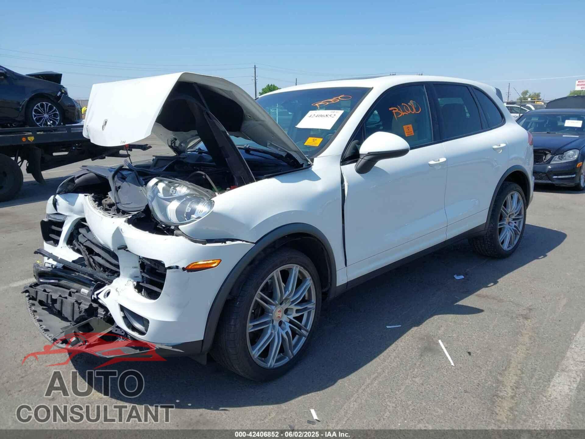 PORSCHE CAYENNE 2016 - WP1AA2A22GKA37187