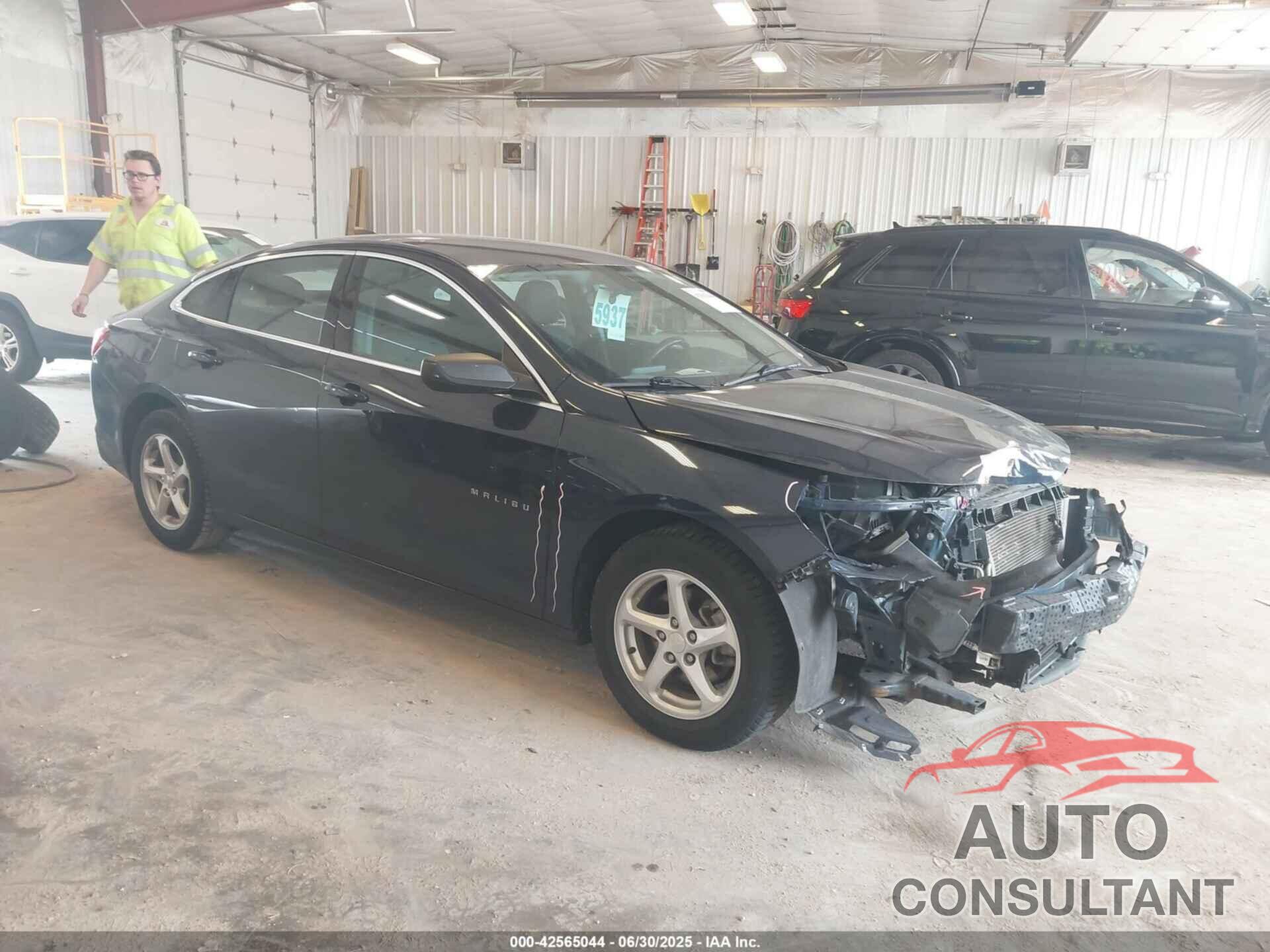 CHEVROLET MALIBU 2017 - 1G1ZB5ST8HF288700