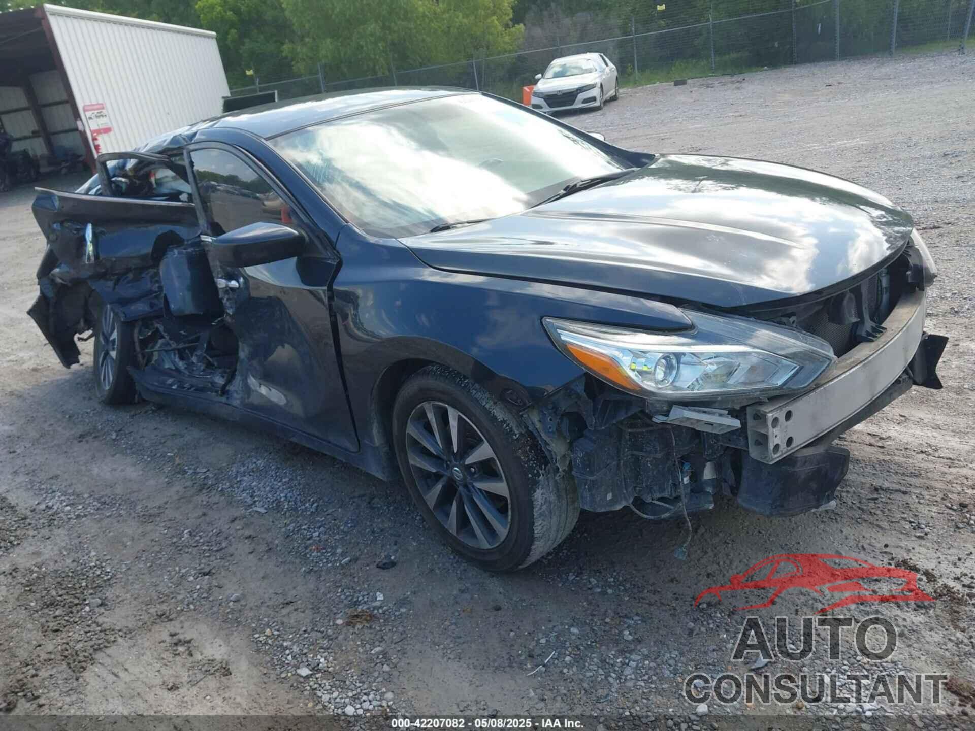 NISSAN ALTIMA 2017 - 1N4AL3AP9HC152738