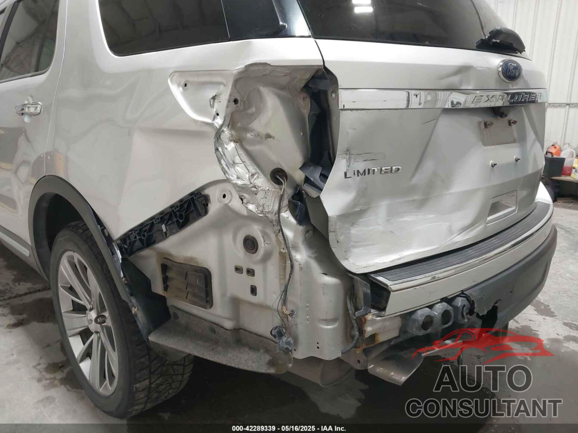 FORD EXPLORER 2018 - 1FM5K8F82JGB33634