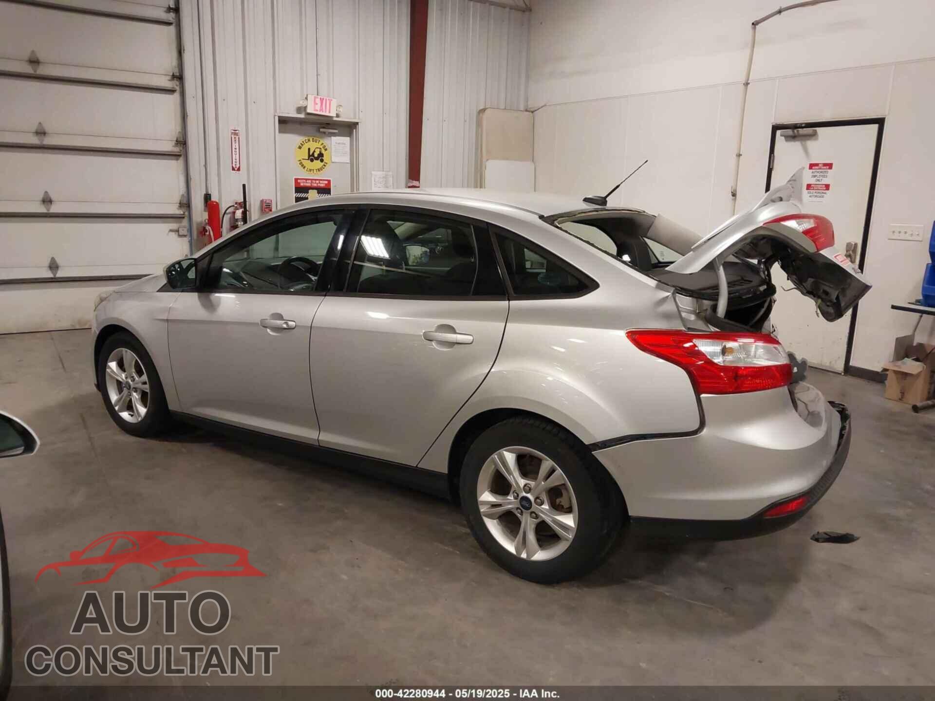 FORD FOCUS 2012 - 1FAHP3F26CL320876