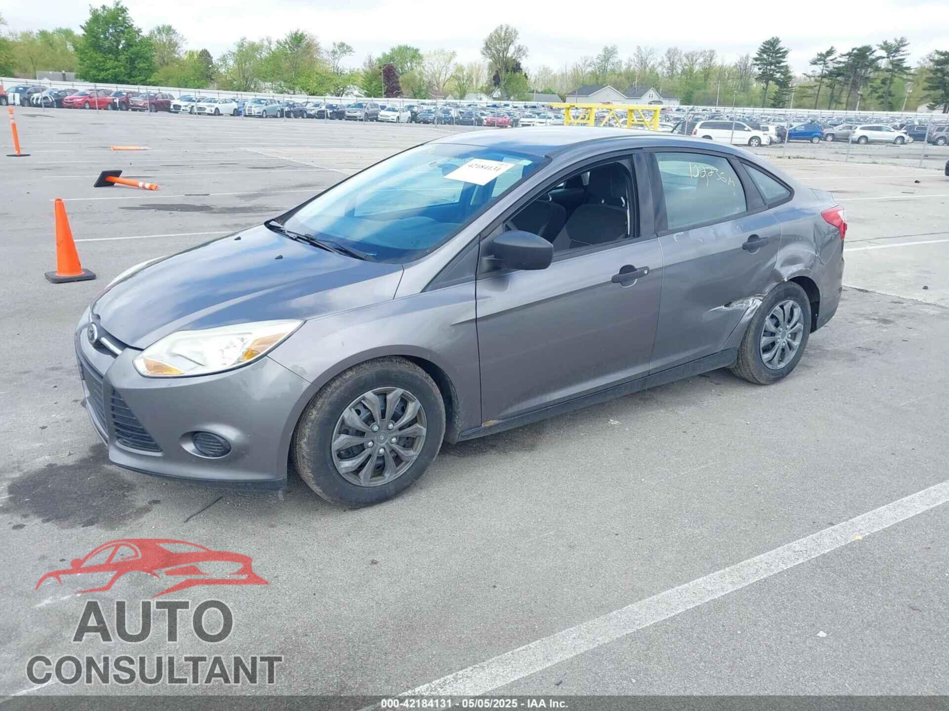 FORD FOCUS 2014 - 1FADP3E28EL206848