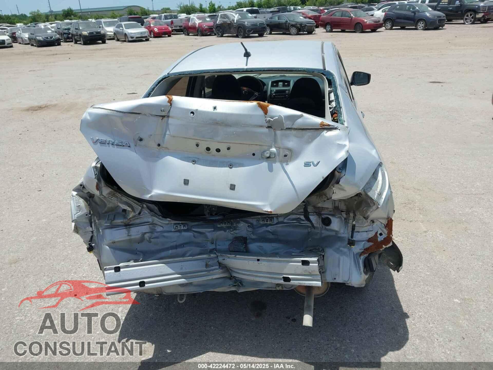 NISSAN VERSA 2017 - 3N1CN7AP6HL814643