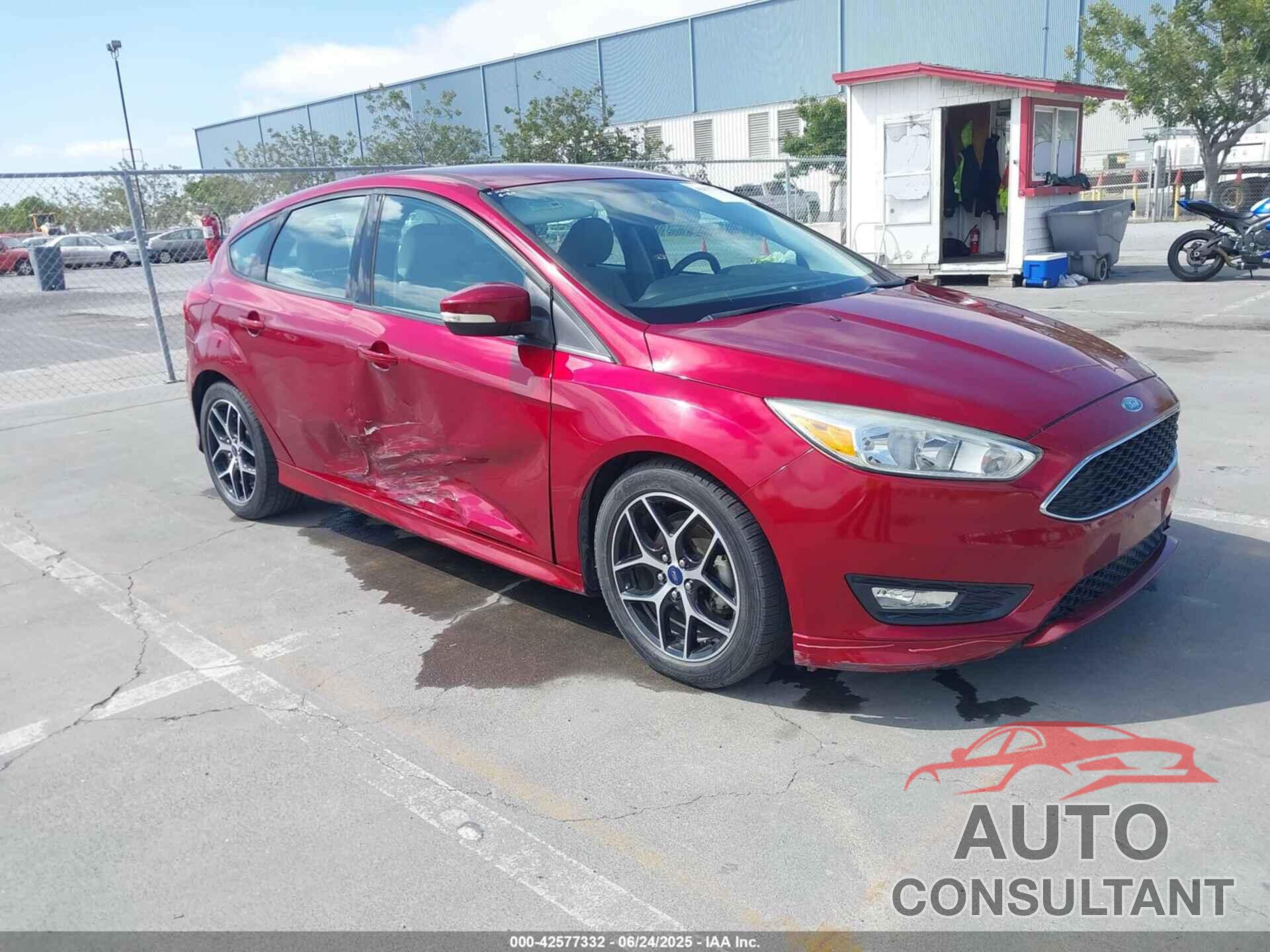 FORD FOCUS 2016 - 1FADP3K23GL258797