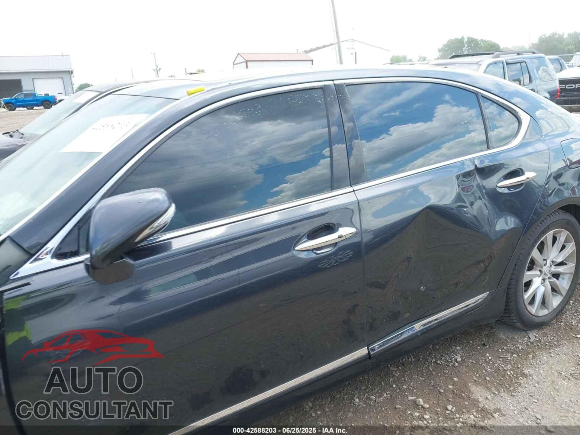 LEXUS LS 460 2011 - JTHDL5EF5B5003824