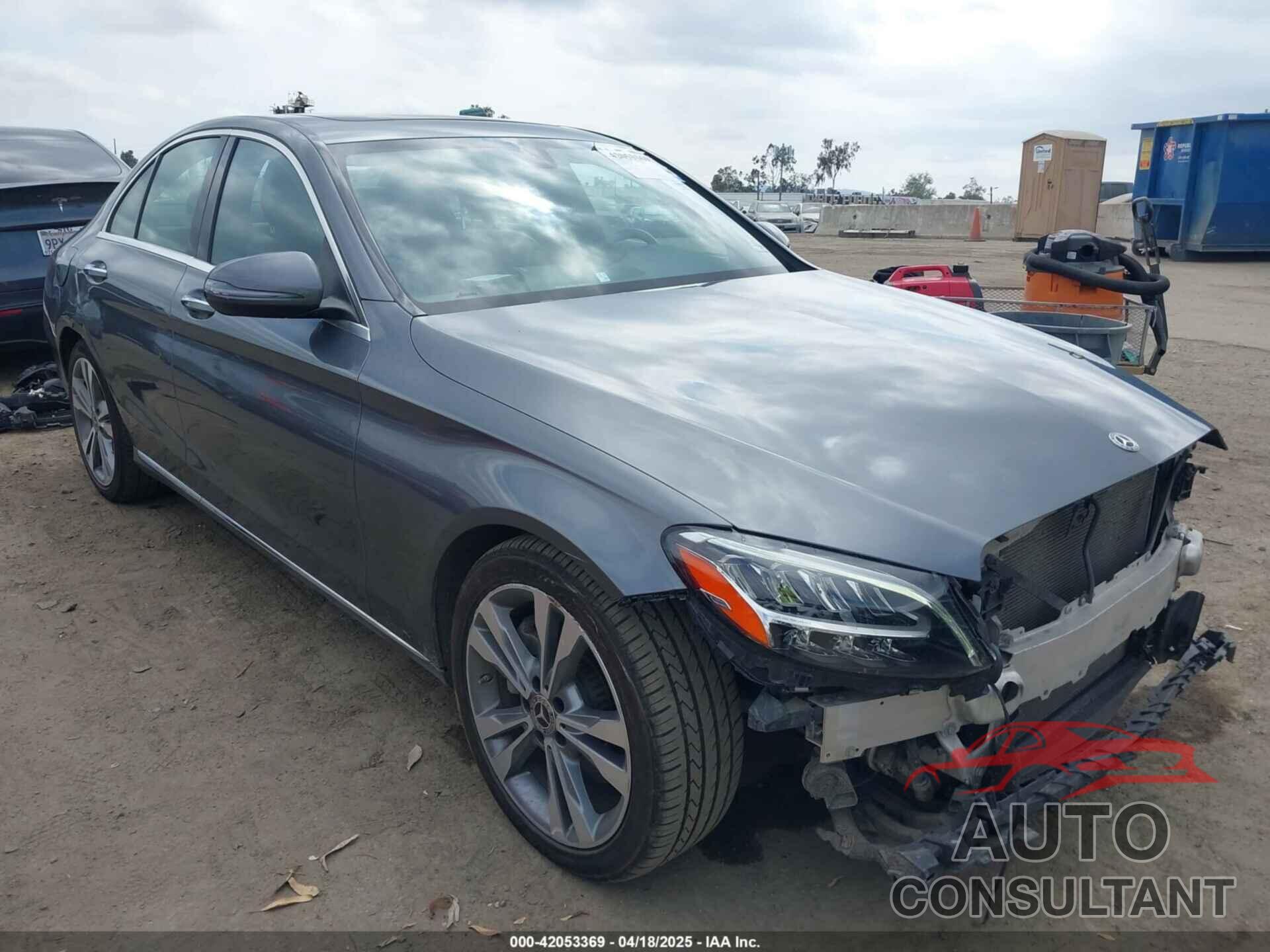 MERCEDES-BENZ C 300 2019 - 55SWF8DB7KU312371